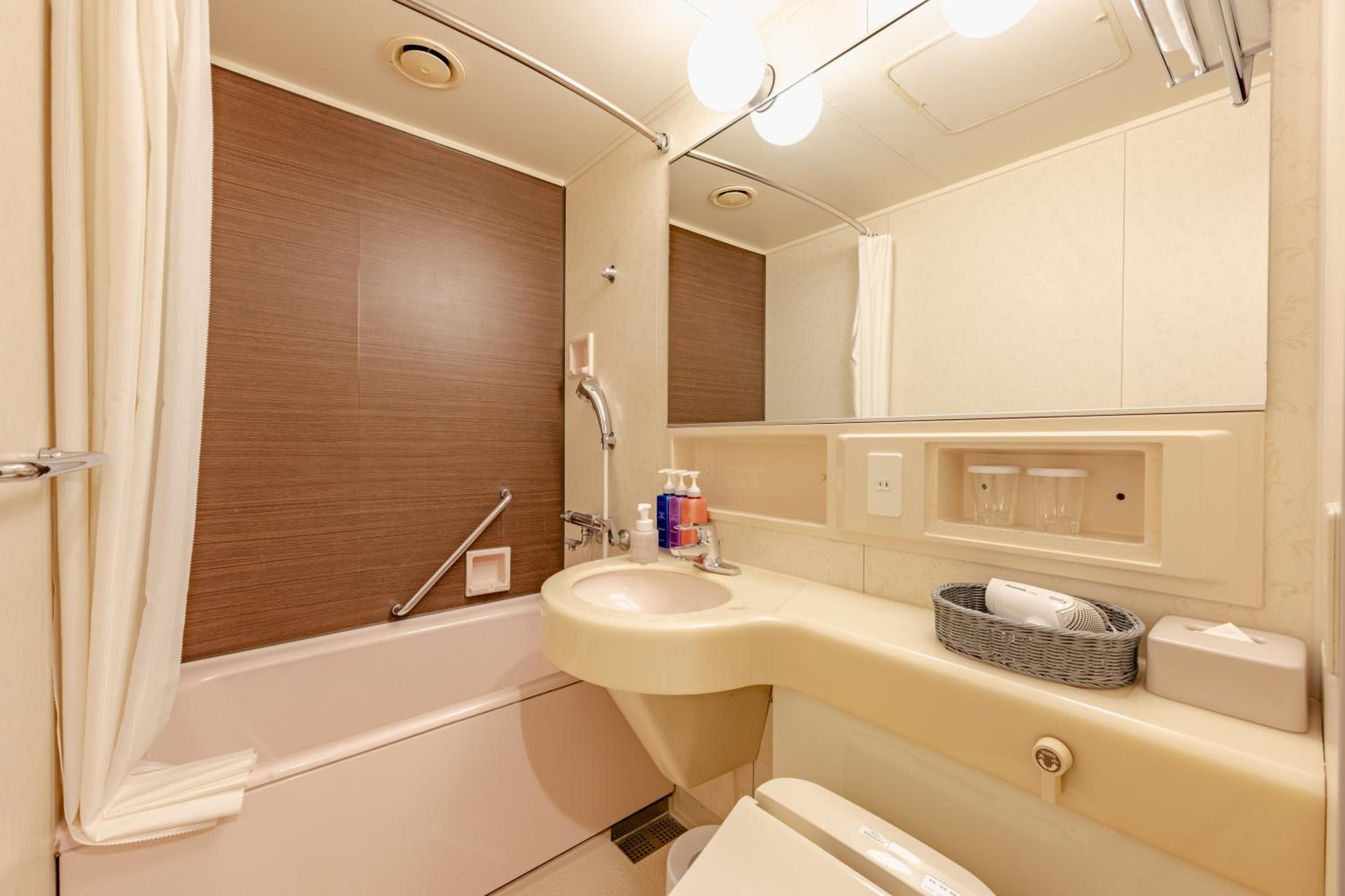 Comfort Double Room - Non-Smoking thumbnail 6