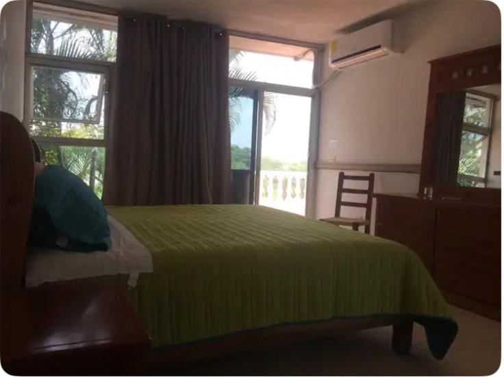 Four-Bedroom House - Photo 19
