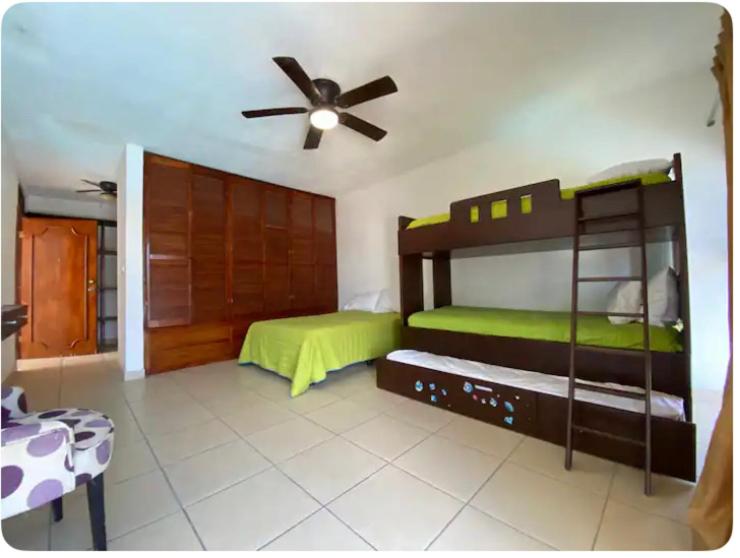 Four-Bedroom House - Photo 27