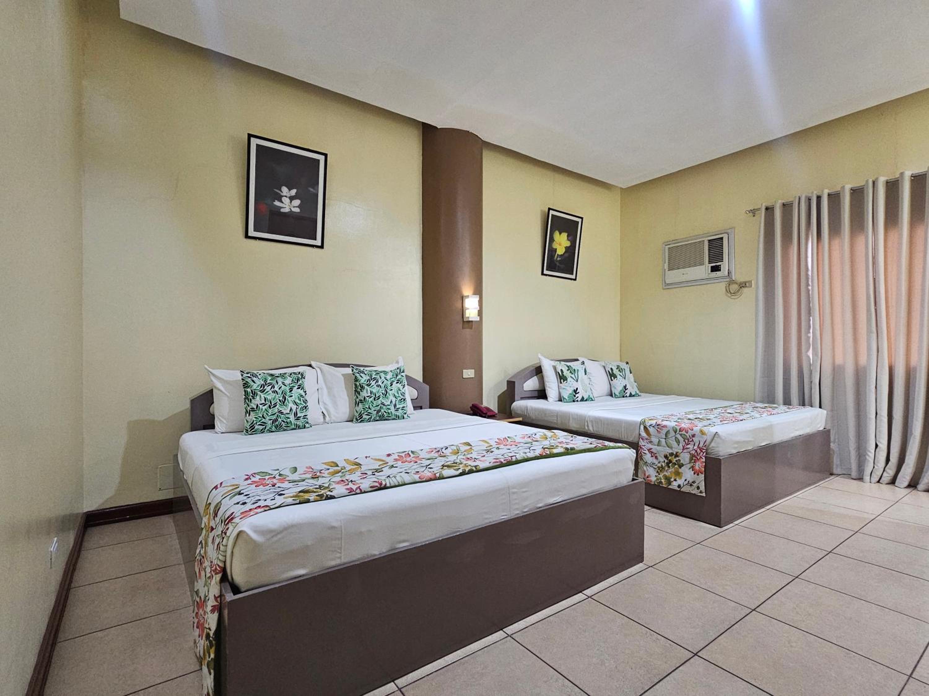 Quadruple Room photo 1