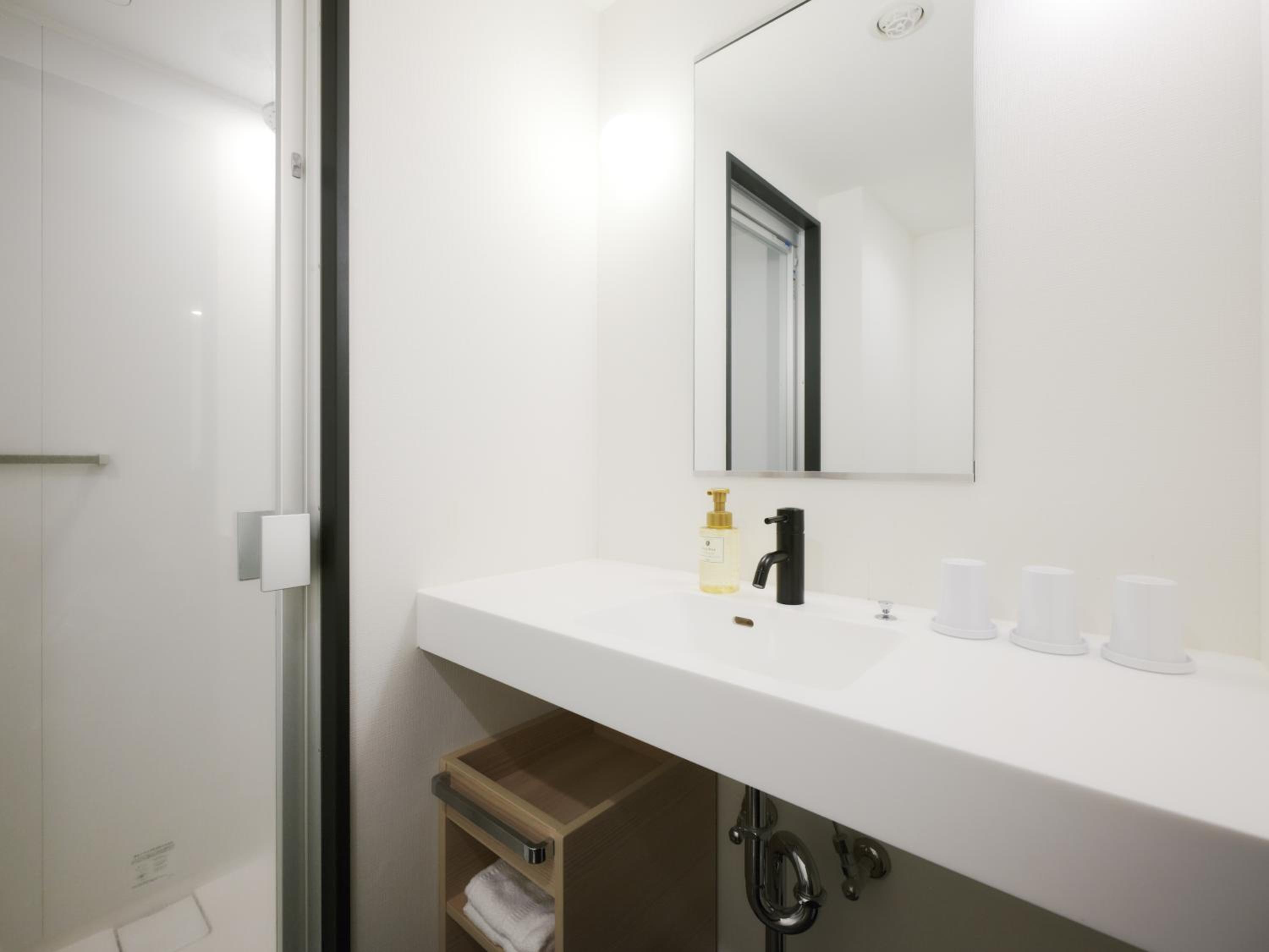 Standard Twin Room photo 3