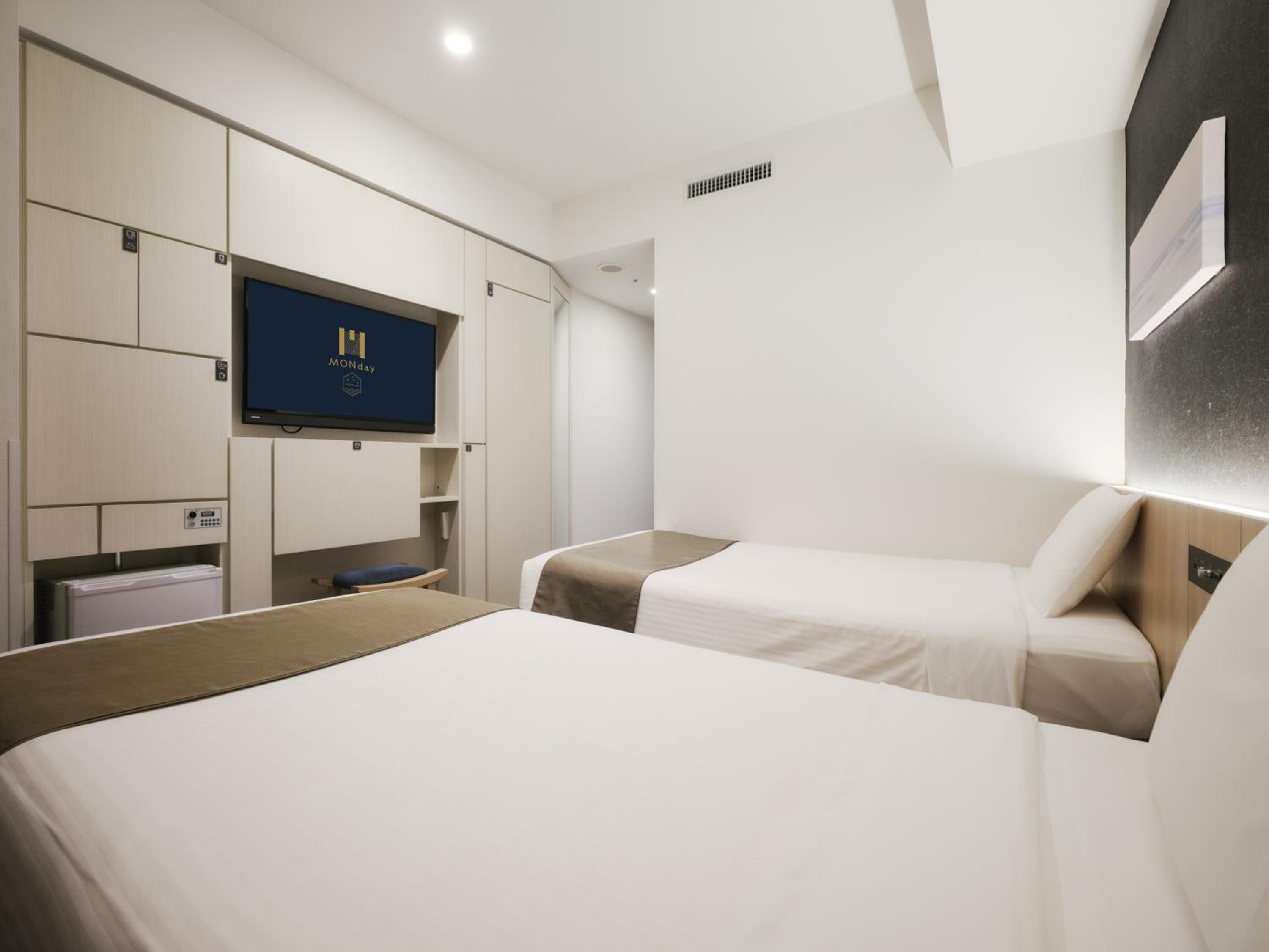 Standard Twin Room photo 2
