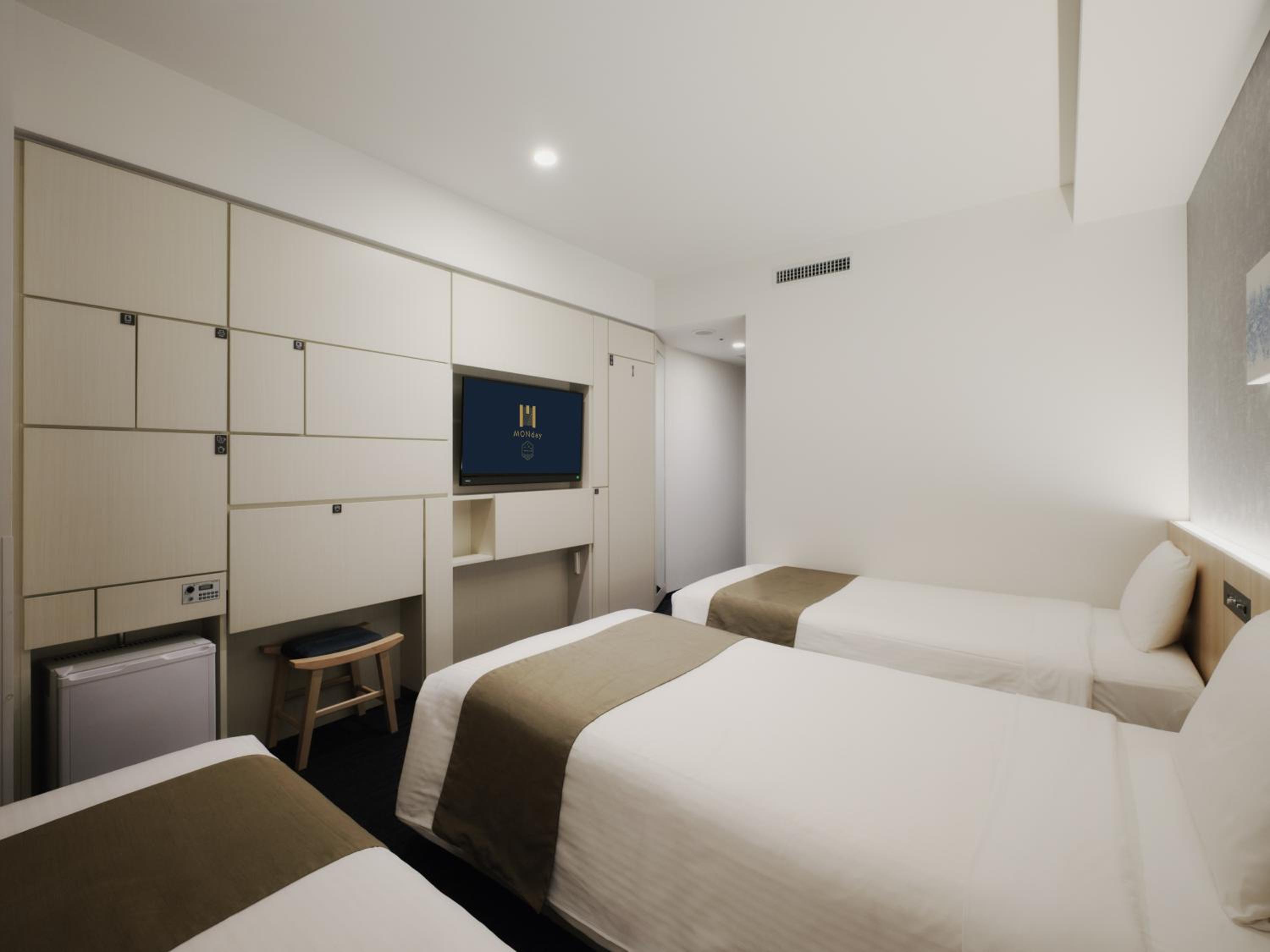 Standard Triple Room photo 2