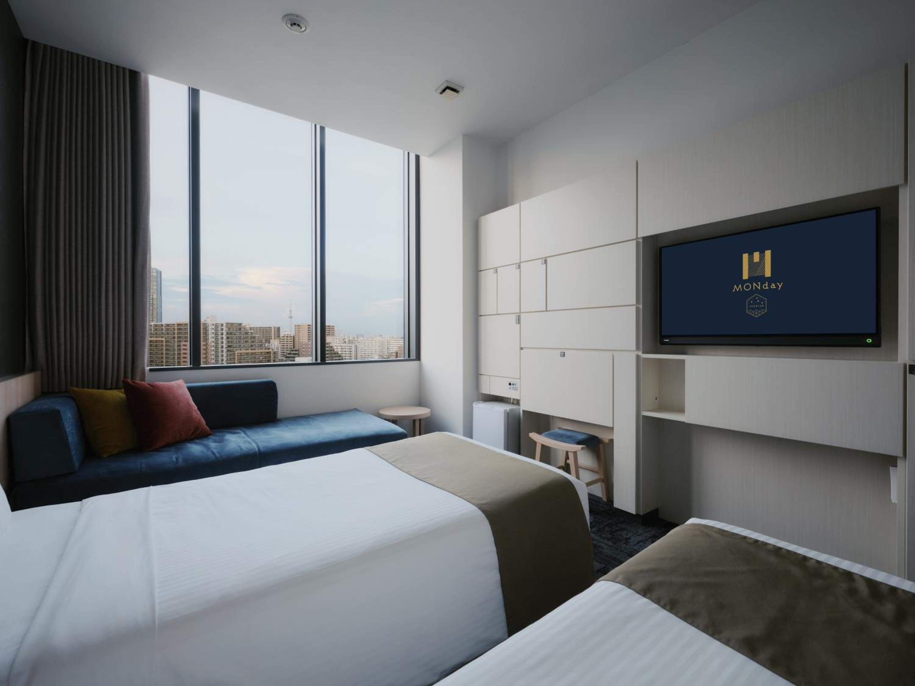 Standard Twin Room with Sofa Bed photo 1
