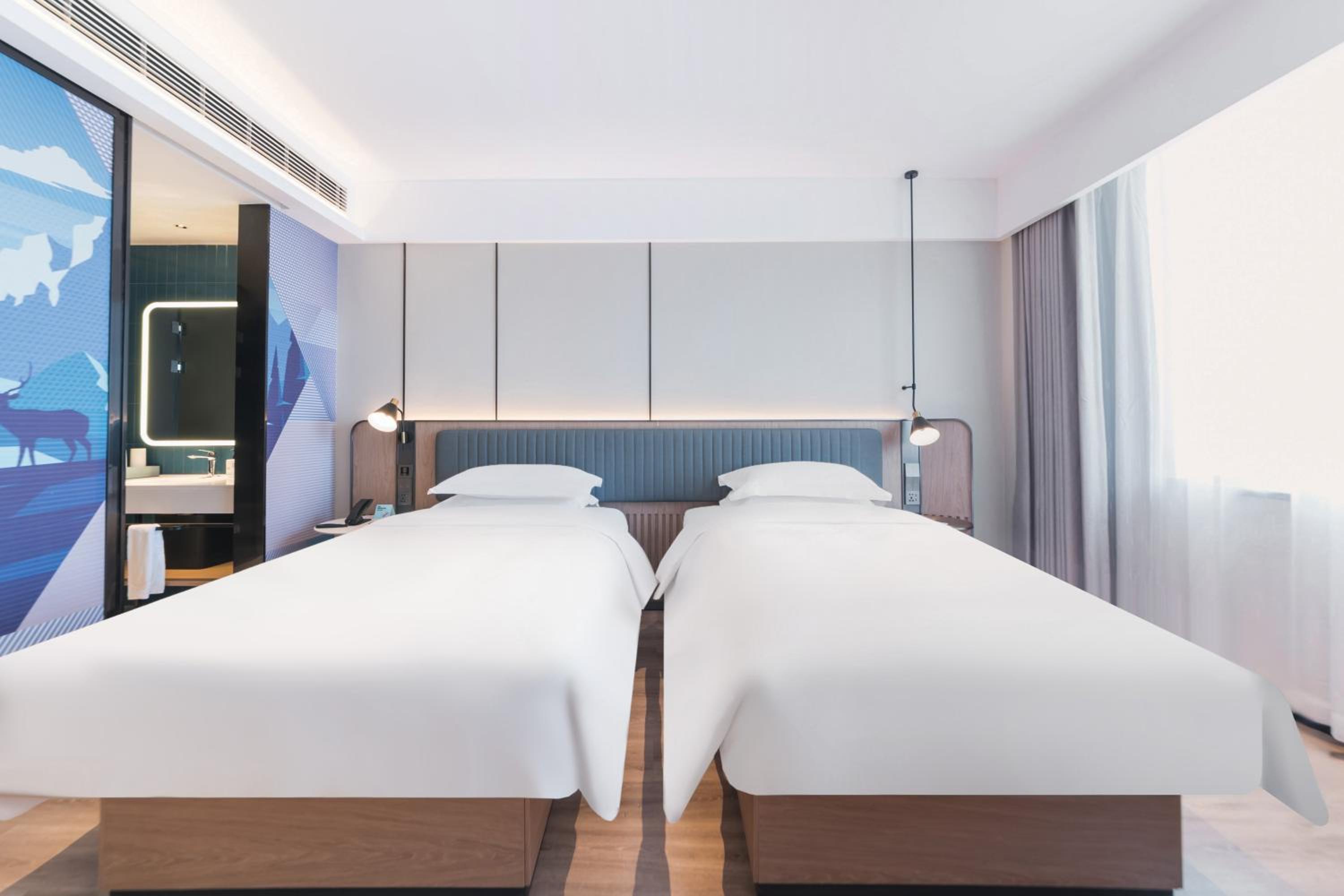 Deluxe Twin Room photo 2