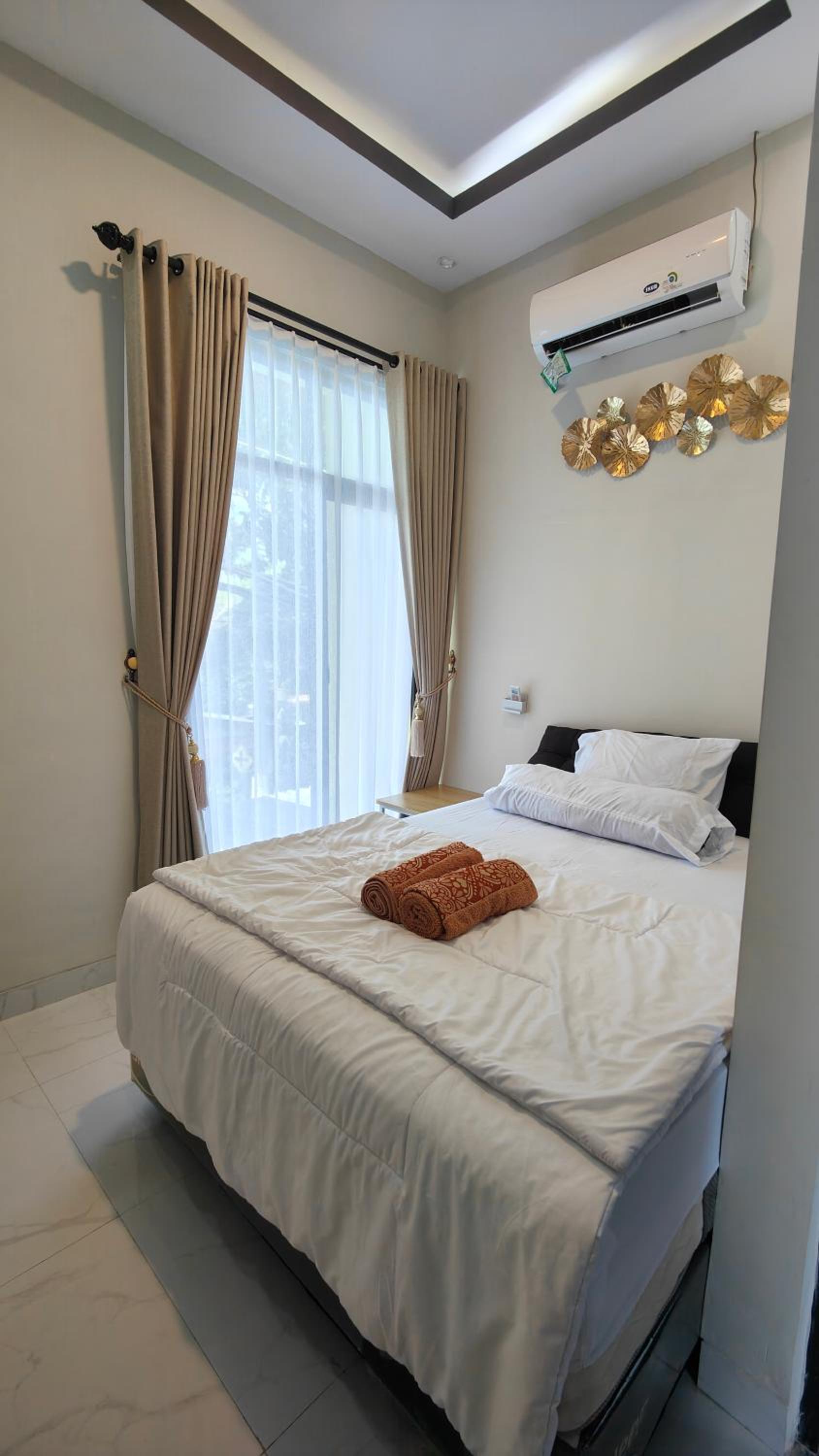 Budget Double Room photo 2