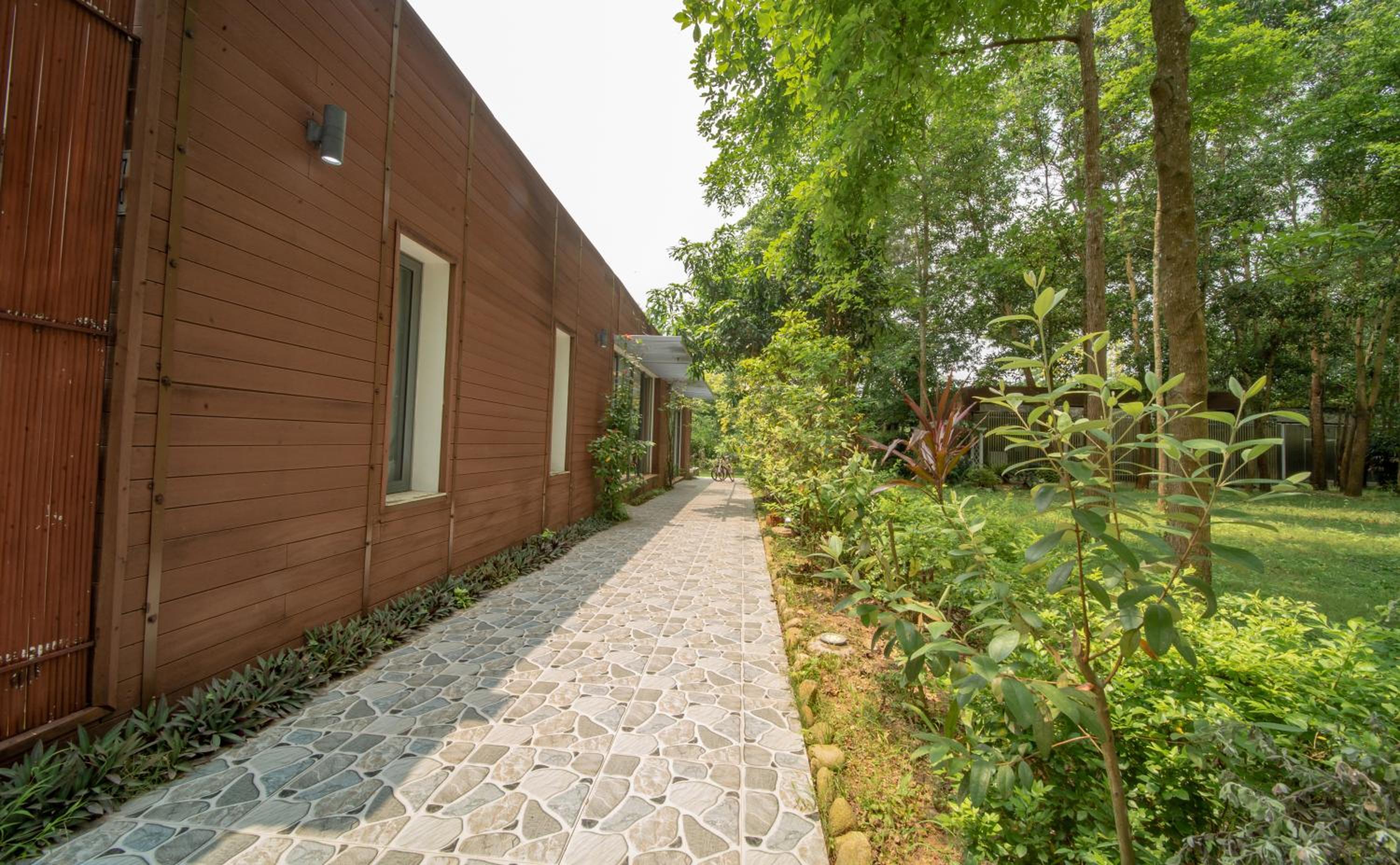 Three-Bedroom Villa - Photo 9