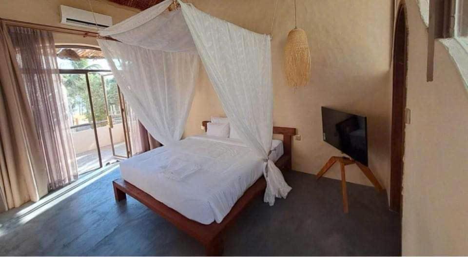 Deluxe Double Room with Balcony - Photo 1