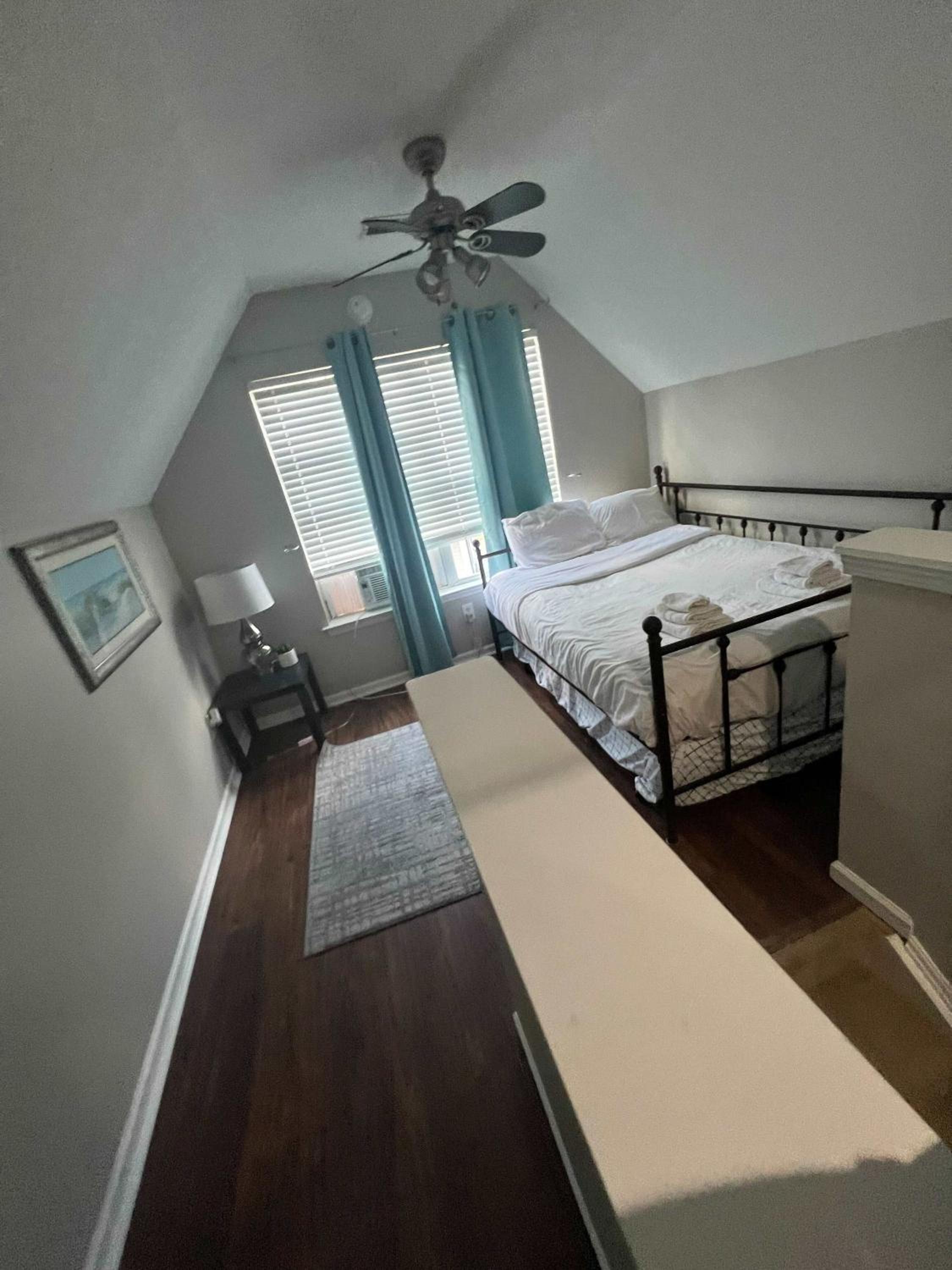 Family Room - Photo 19