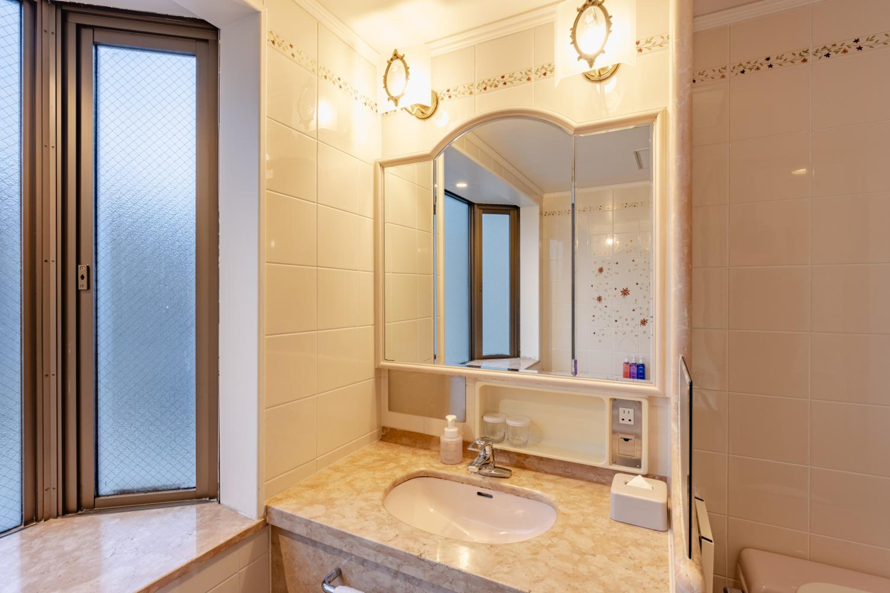 Deluxe Double Room - Non-Smoking