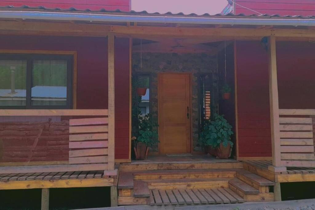 Three-Bedroom House photo 2