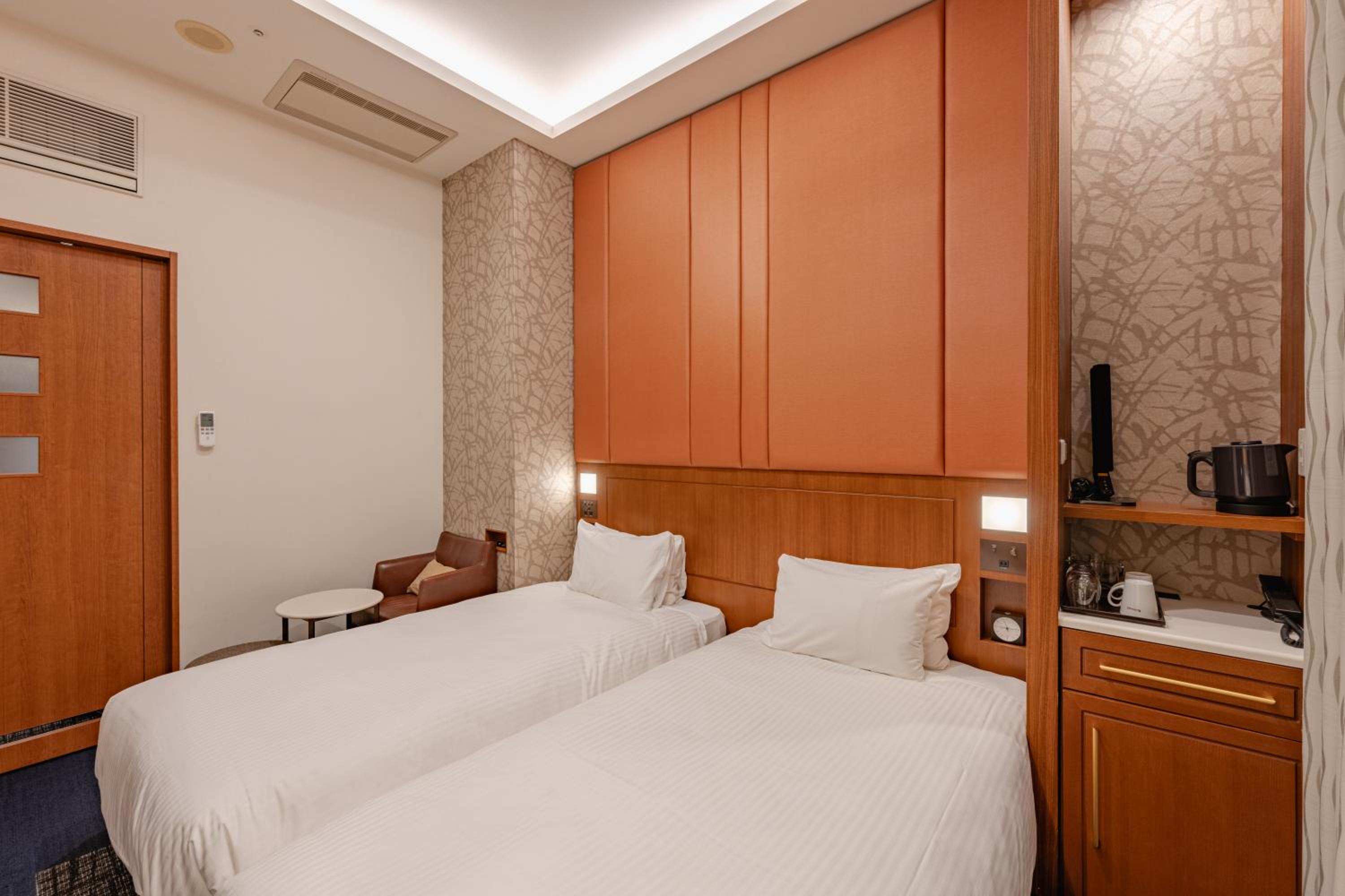 Villa Twin Room with No Window - Non-Smoking