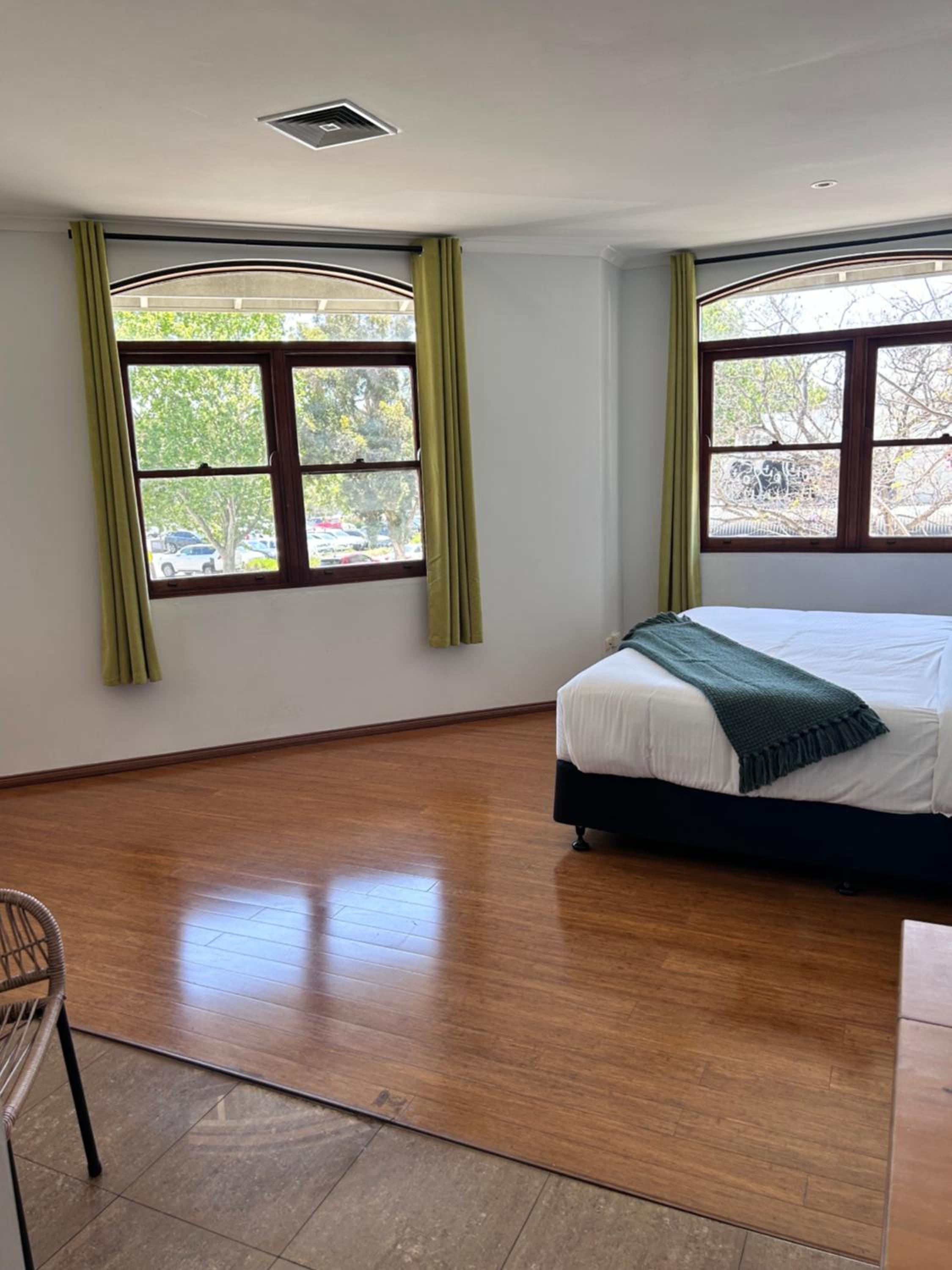 One-Bedroom Apartment photo 3