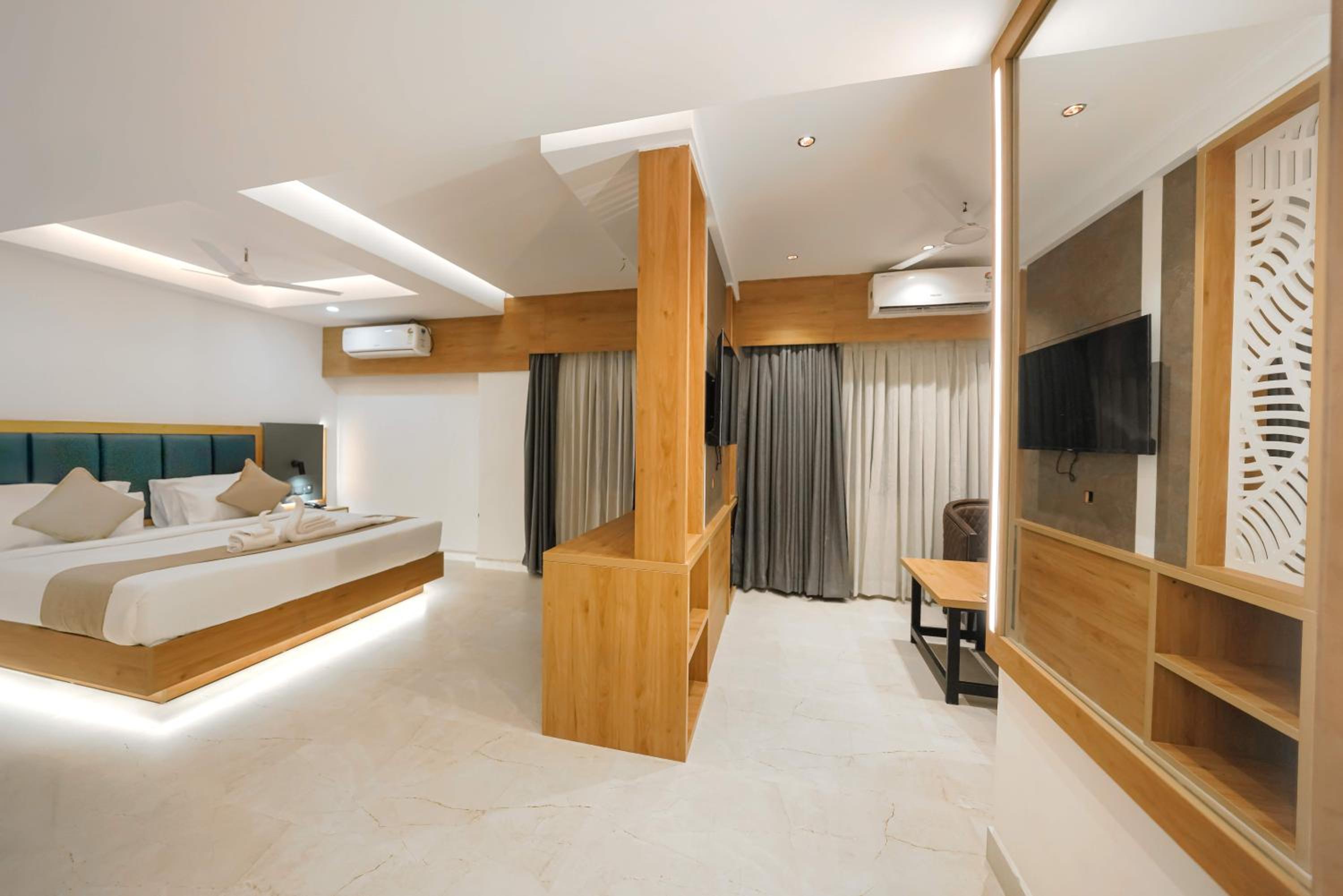 Suite - Photo 4