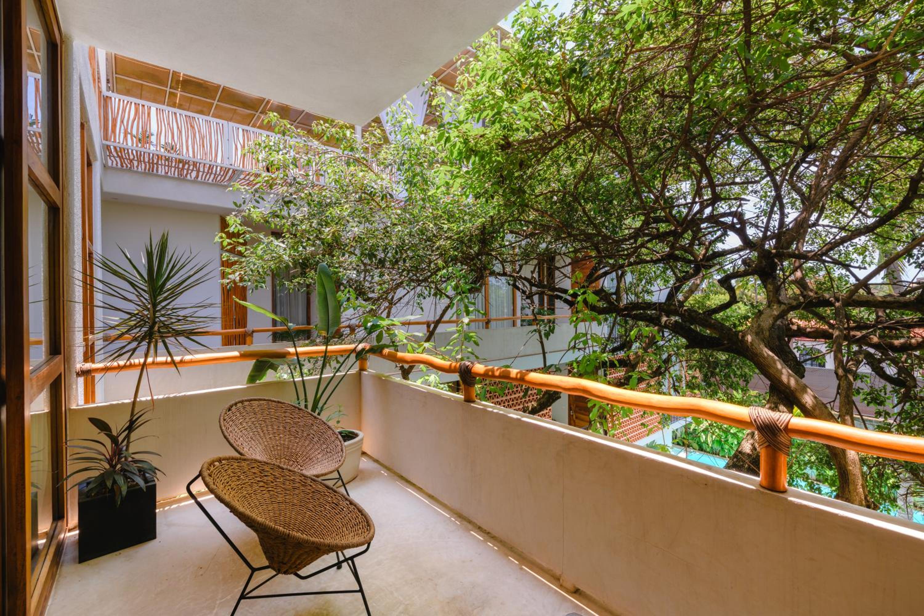Suite with Terrace - Photo 7