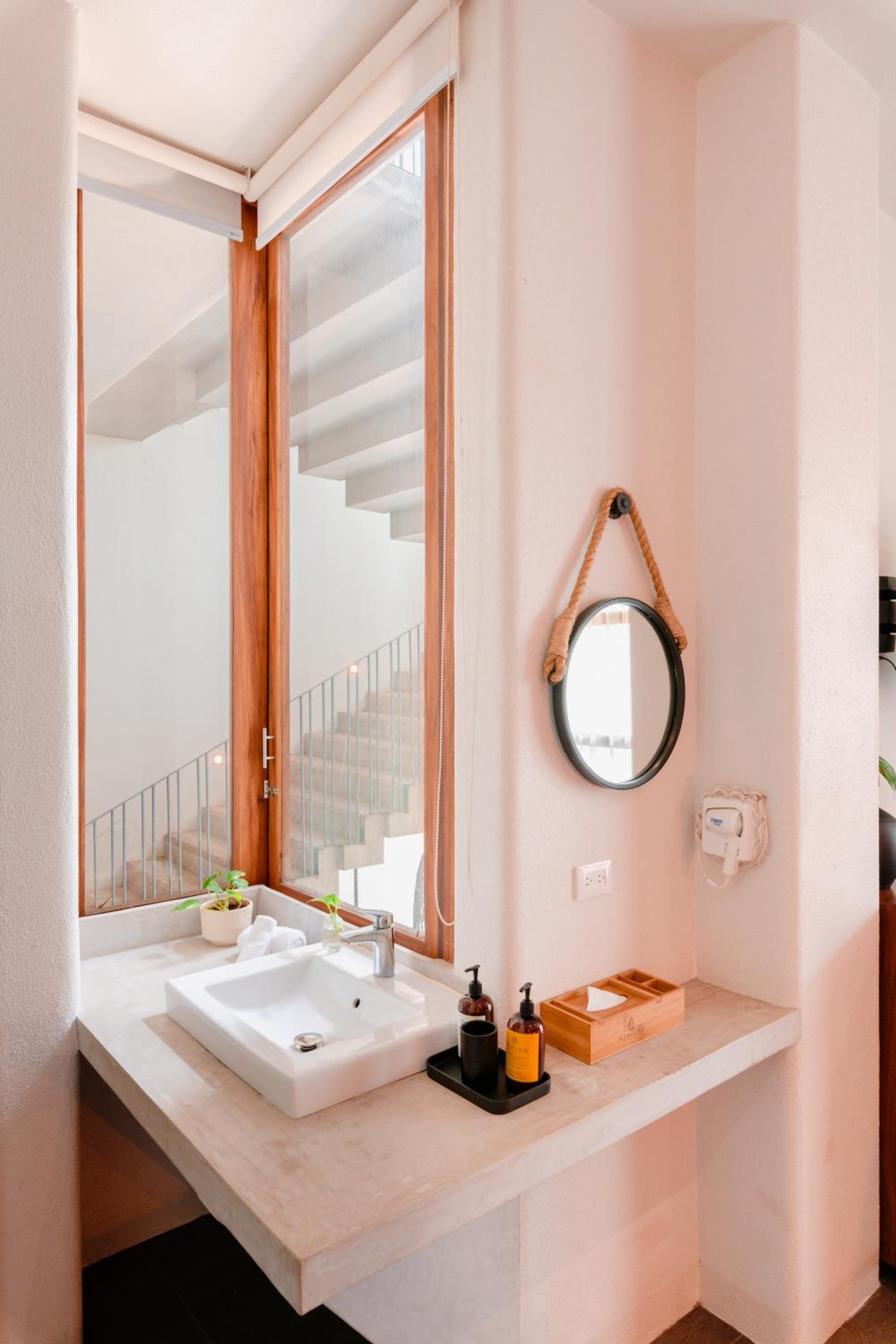 Suite with Terrace - Photo 2