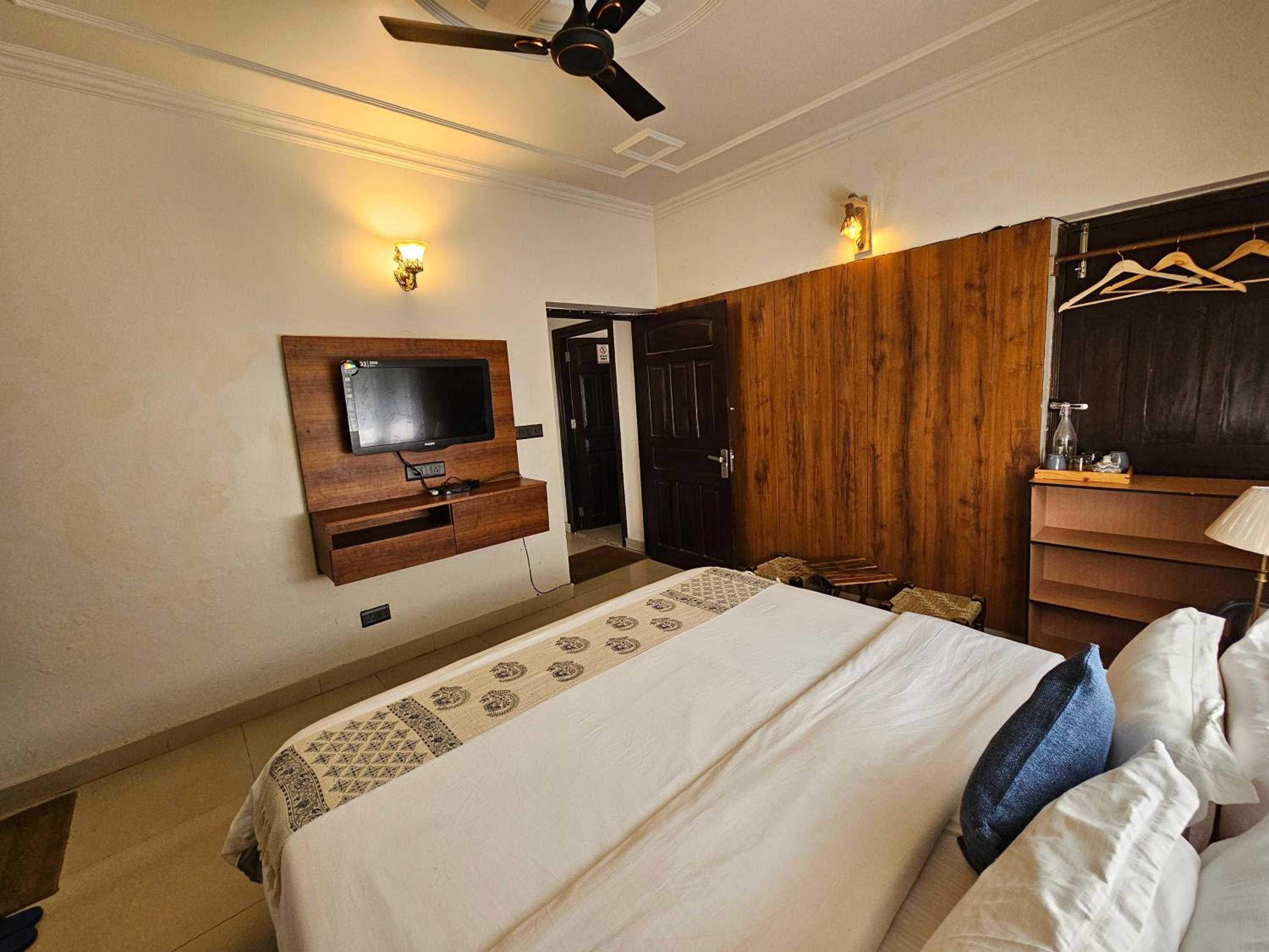 Standard Double Room photo 2