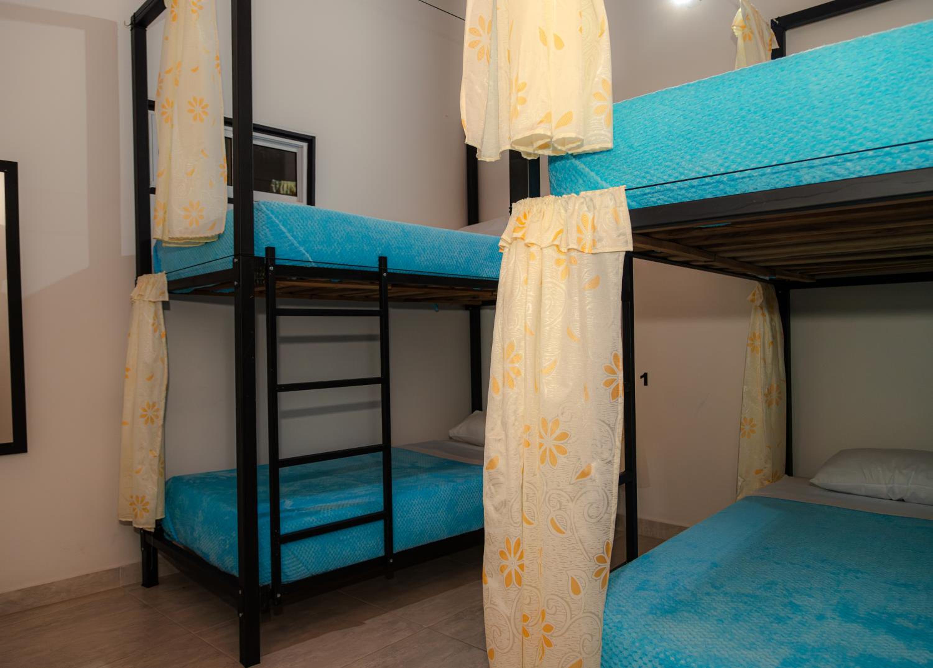 Quadruple Room With Private Bathroom photo 1