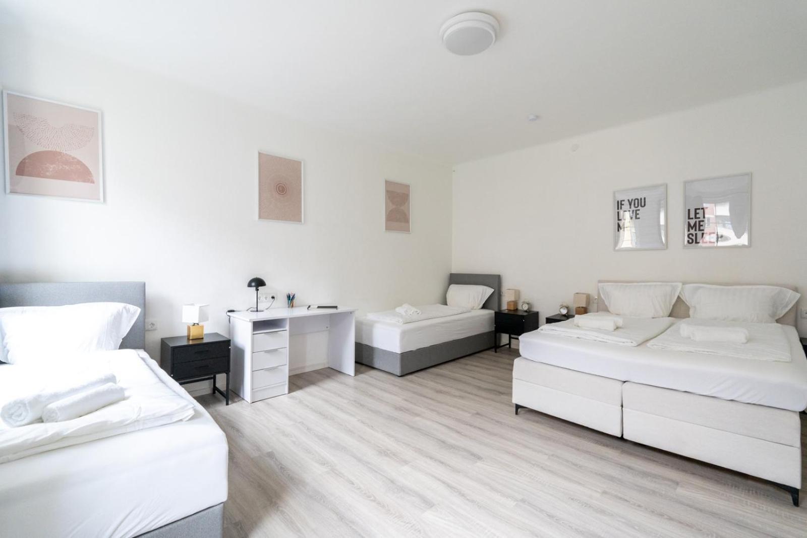 Three-Bedroom Apartment with Balcony photo 2