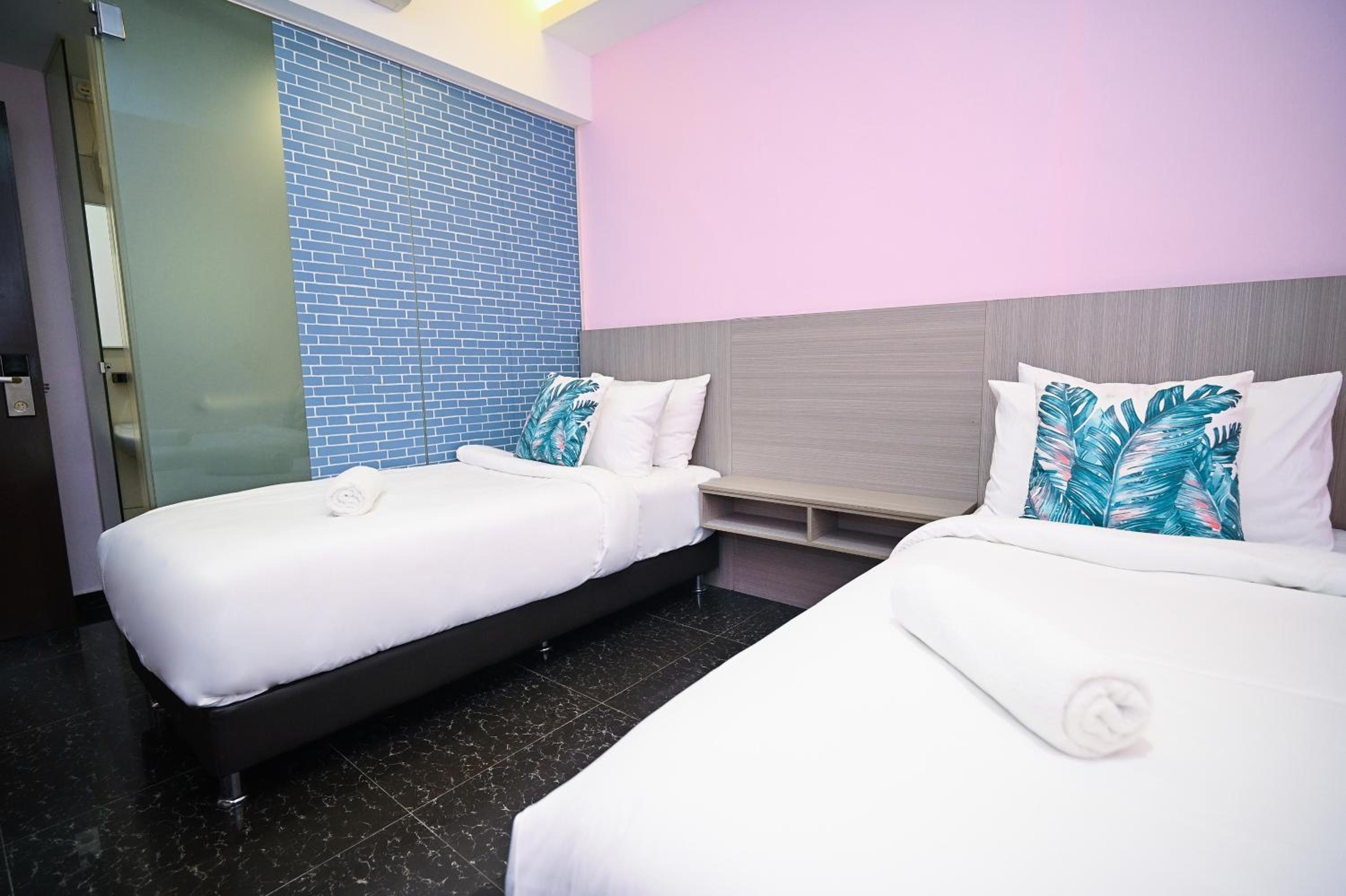 Standard Twin Room