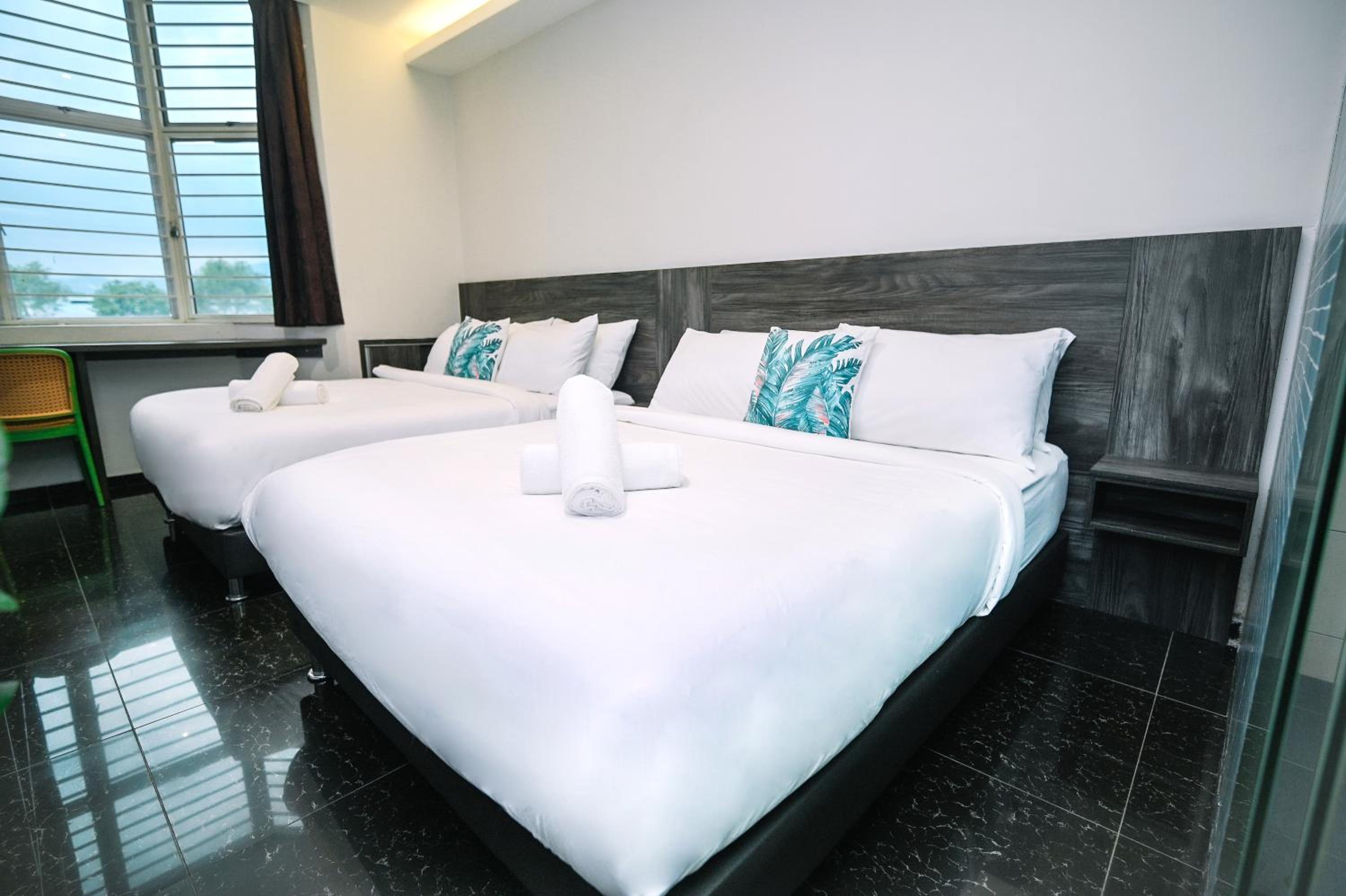 Deluxe Family Room