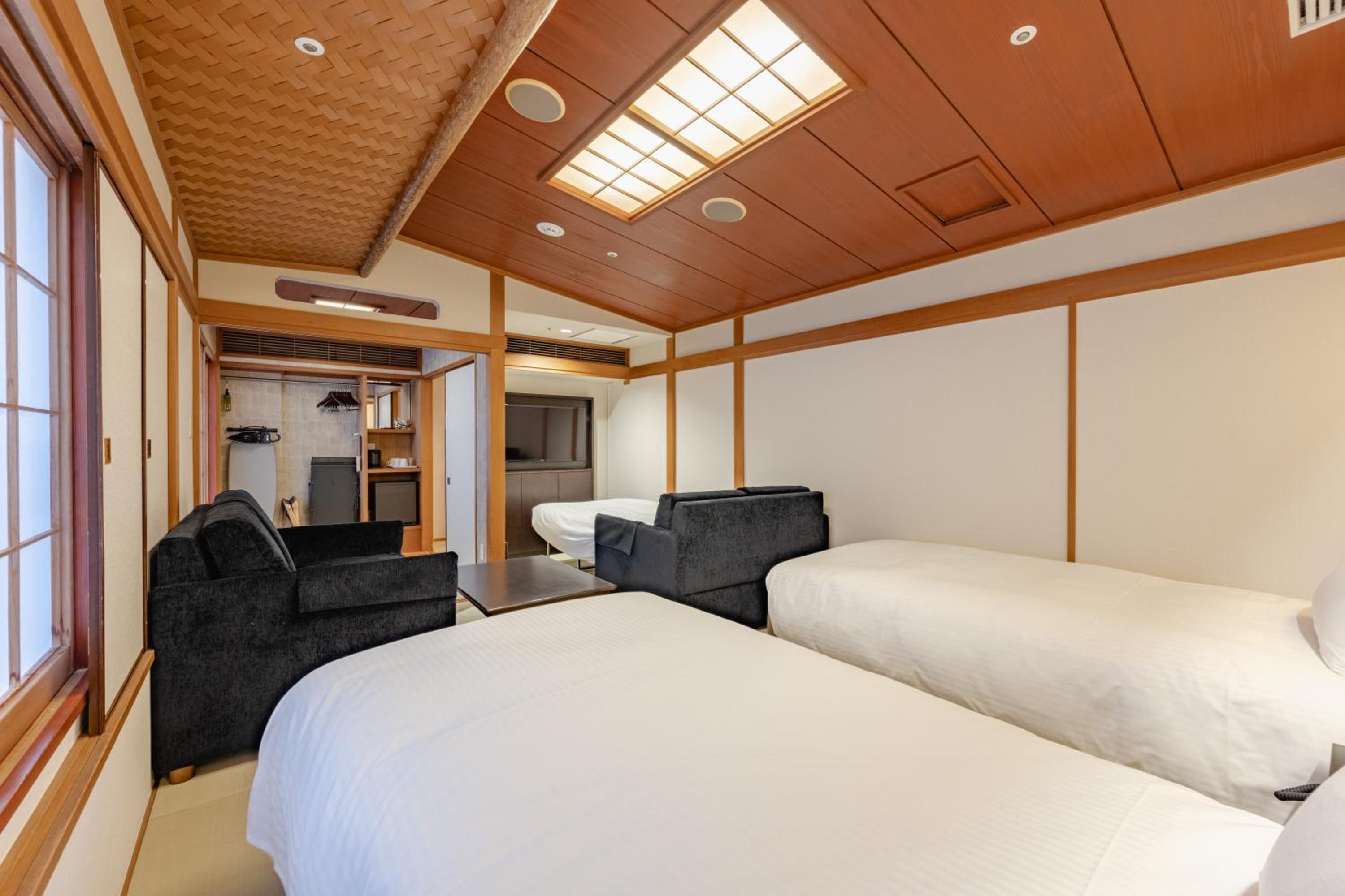 Japanese-Style Quadruple Room