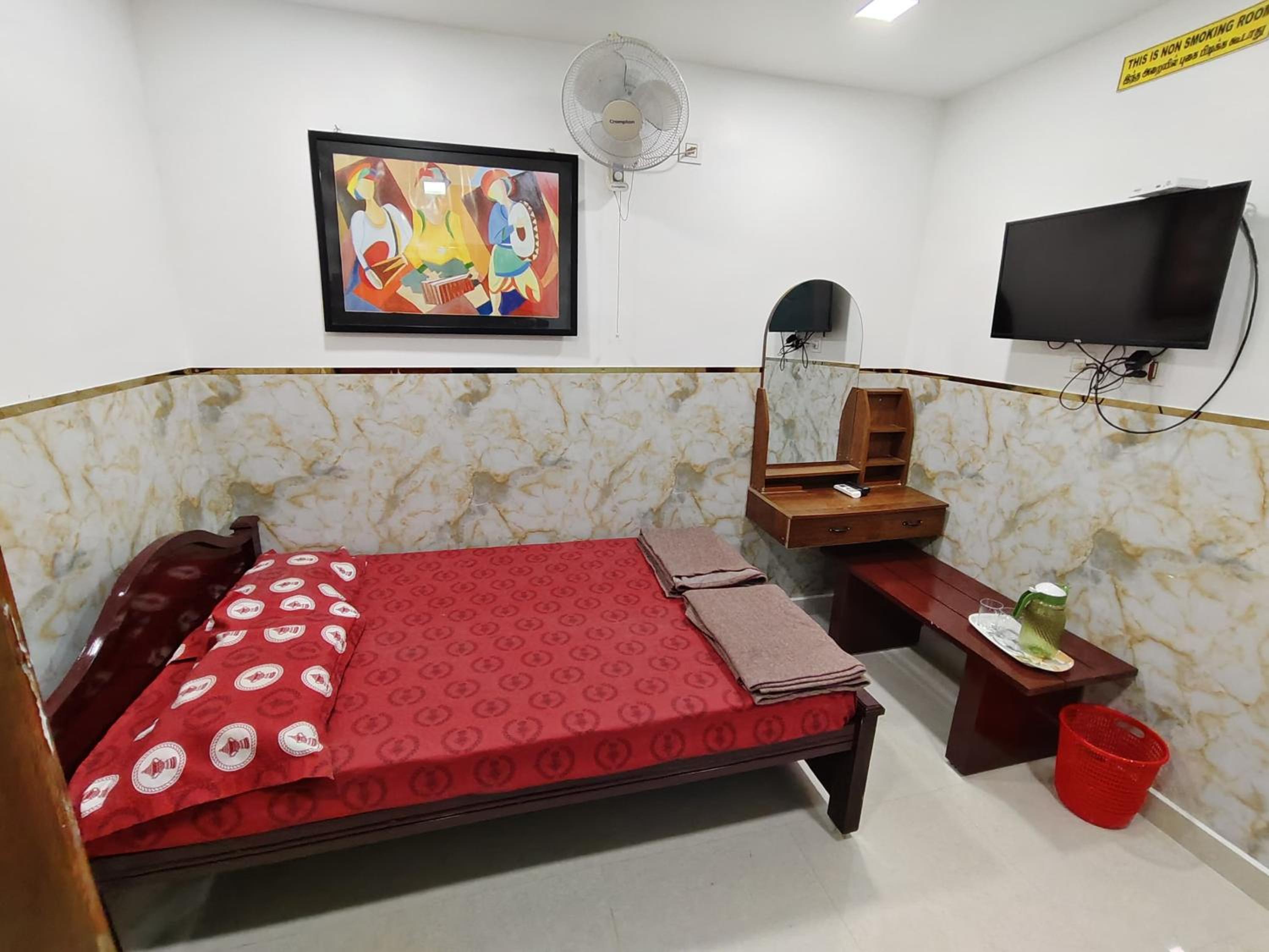 Single Room photo 3