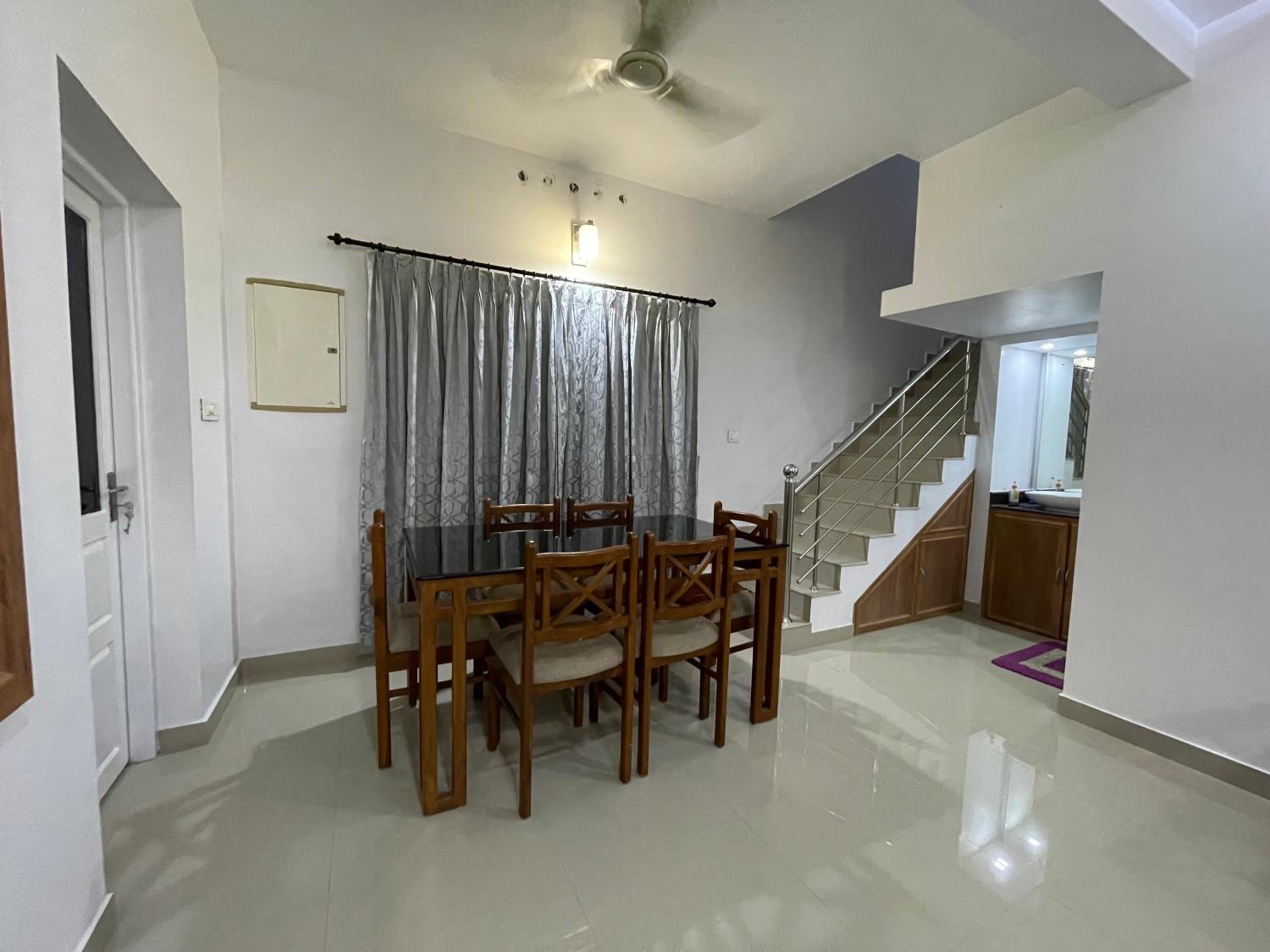 Three-Bedroom Villa photo 3