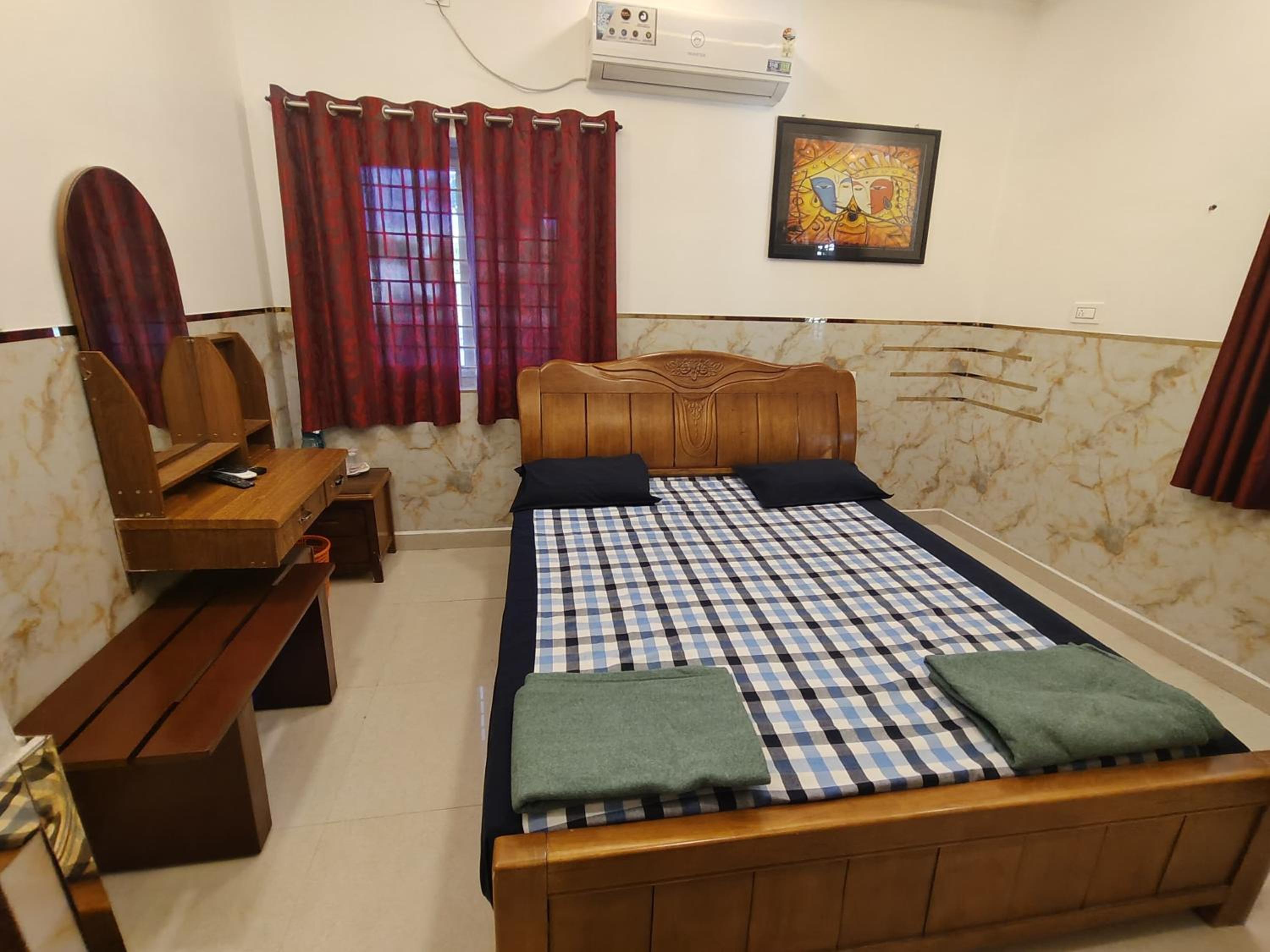 Double Room - Photo 3