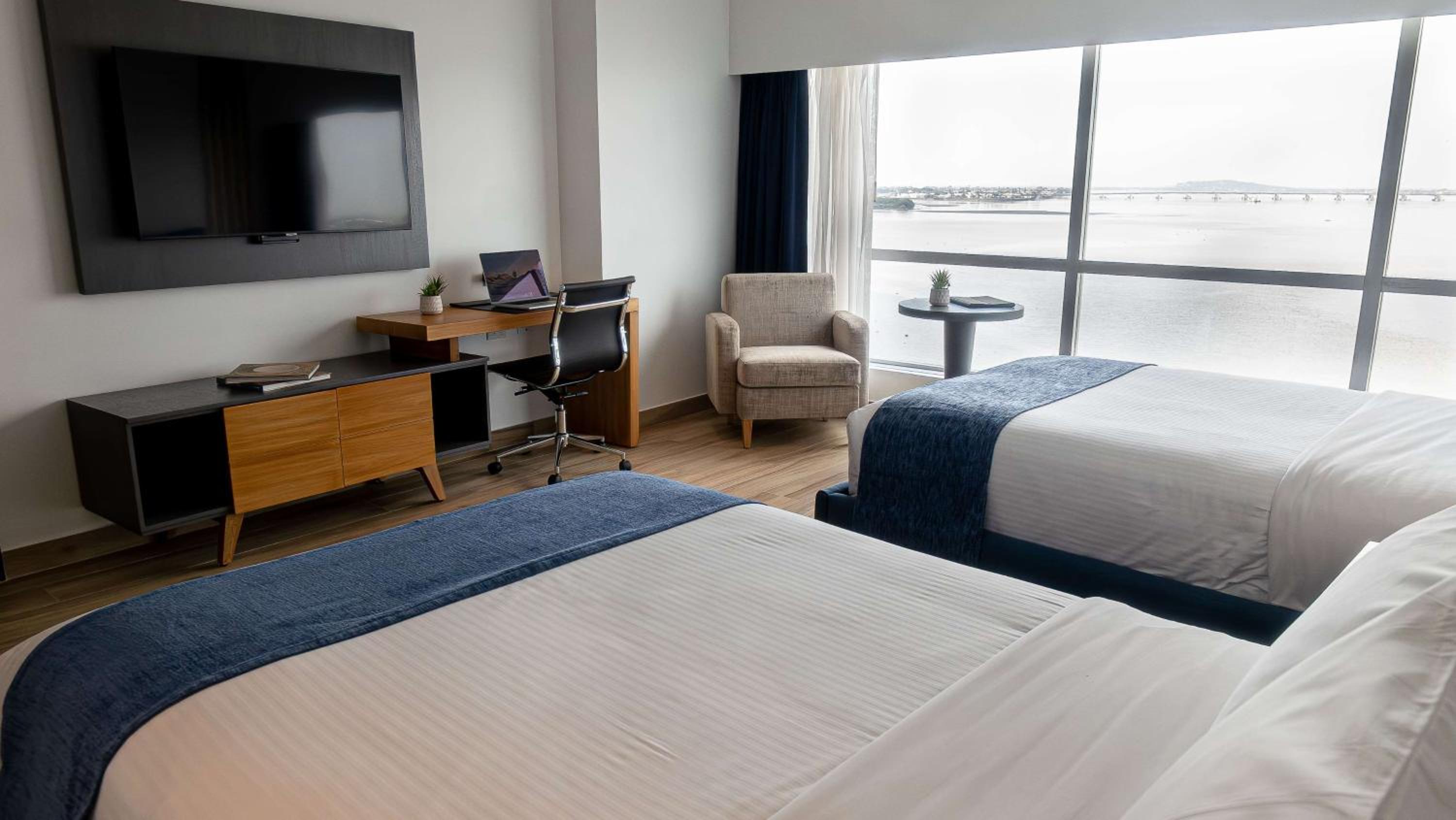 Room with Two Double Beds and River View photo 3