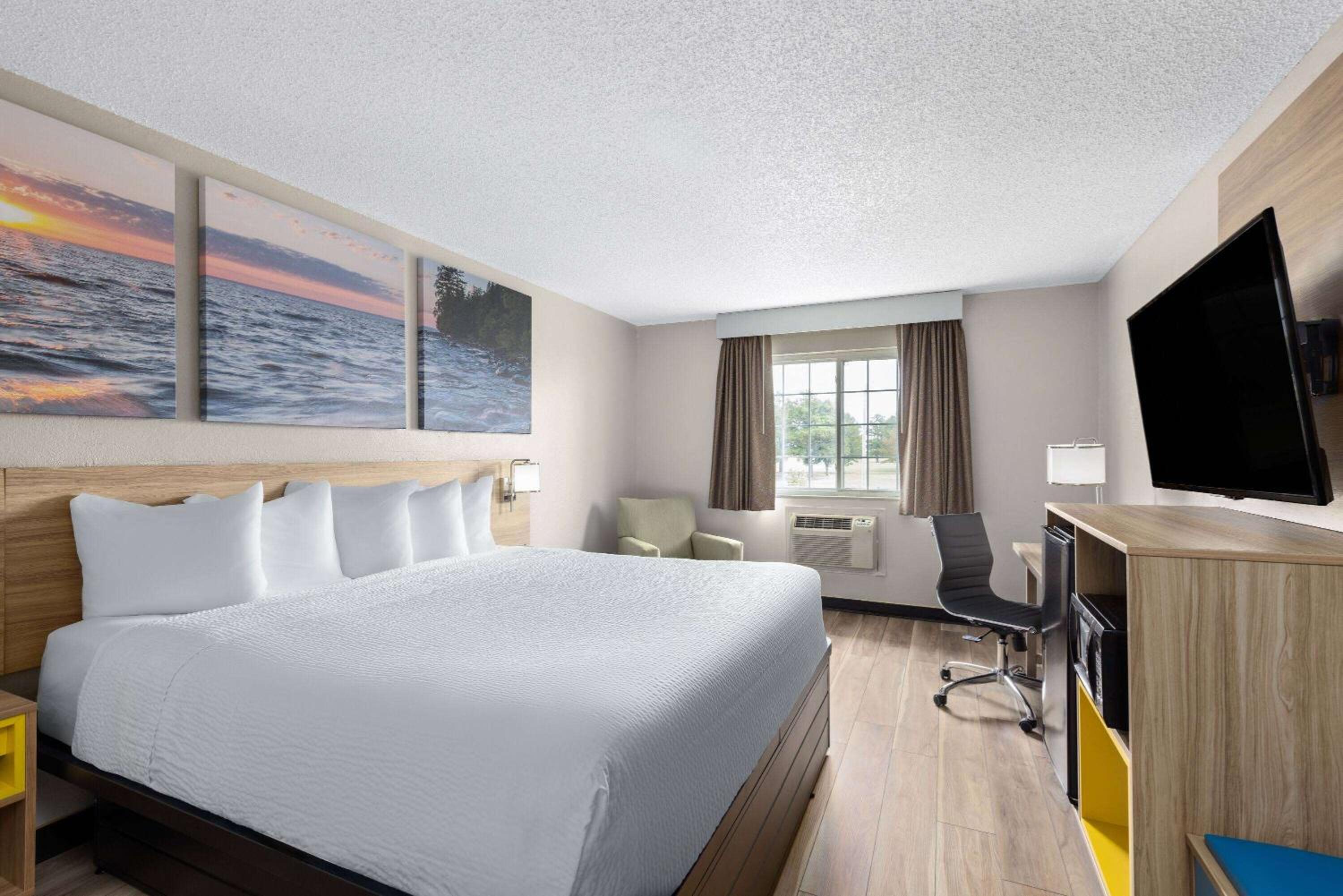 King Room - First Floor - Non-Smoking - Photo 1
