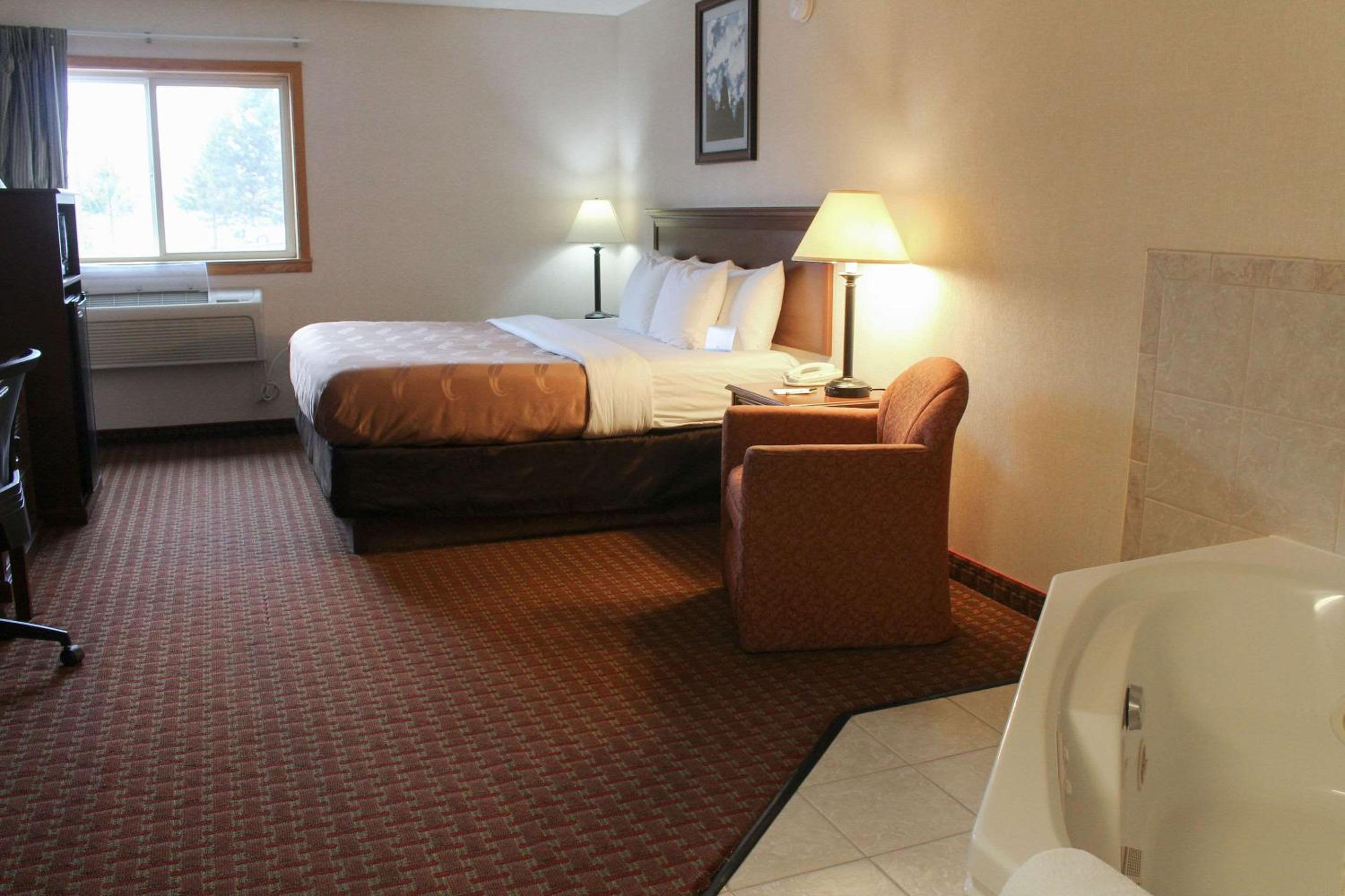 King Room - Non-Smoking - Photo 14