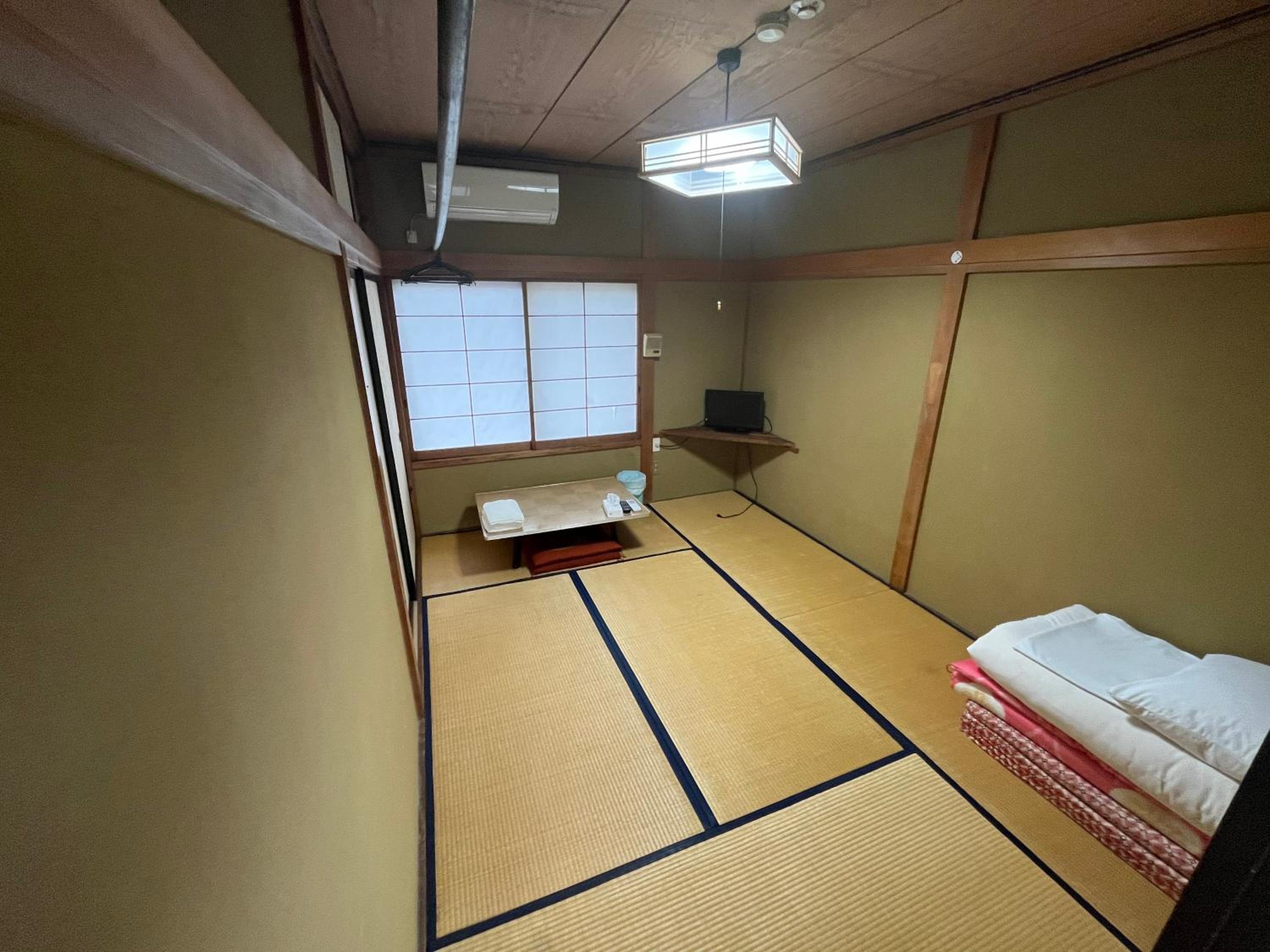 Japanese-Style Room