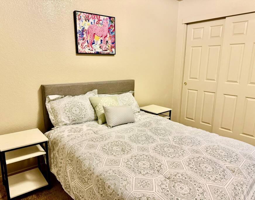 Three-Bedroom Home photo 3