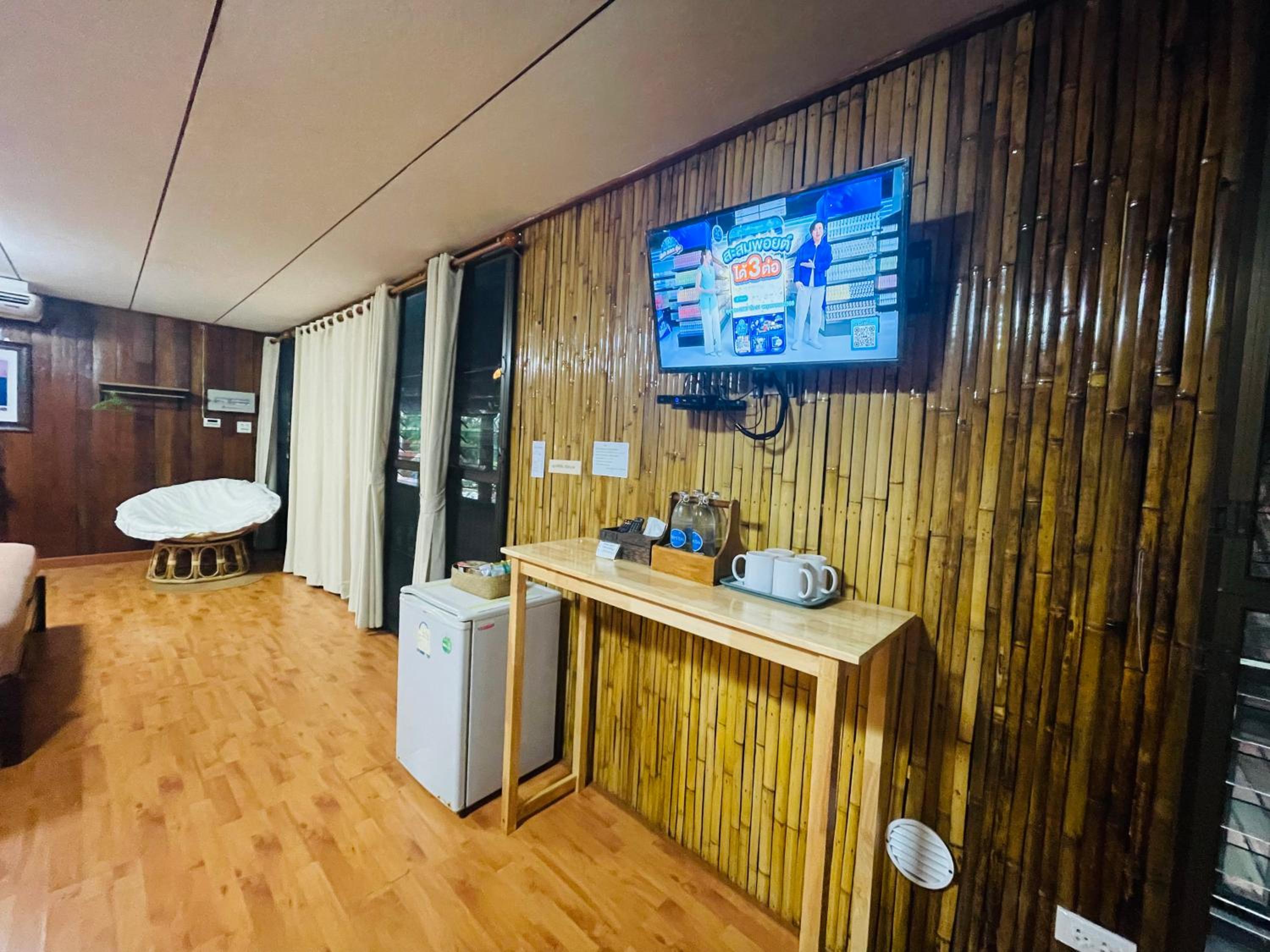 Deluxe Family Room - Photo 4
