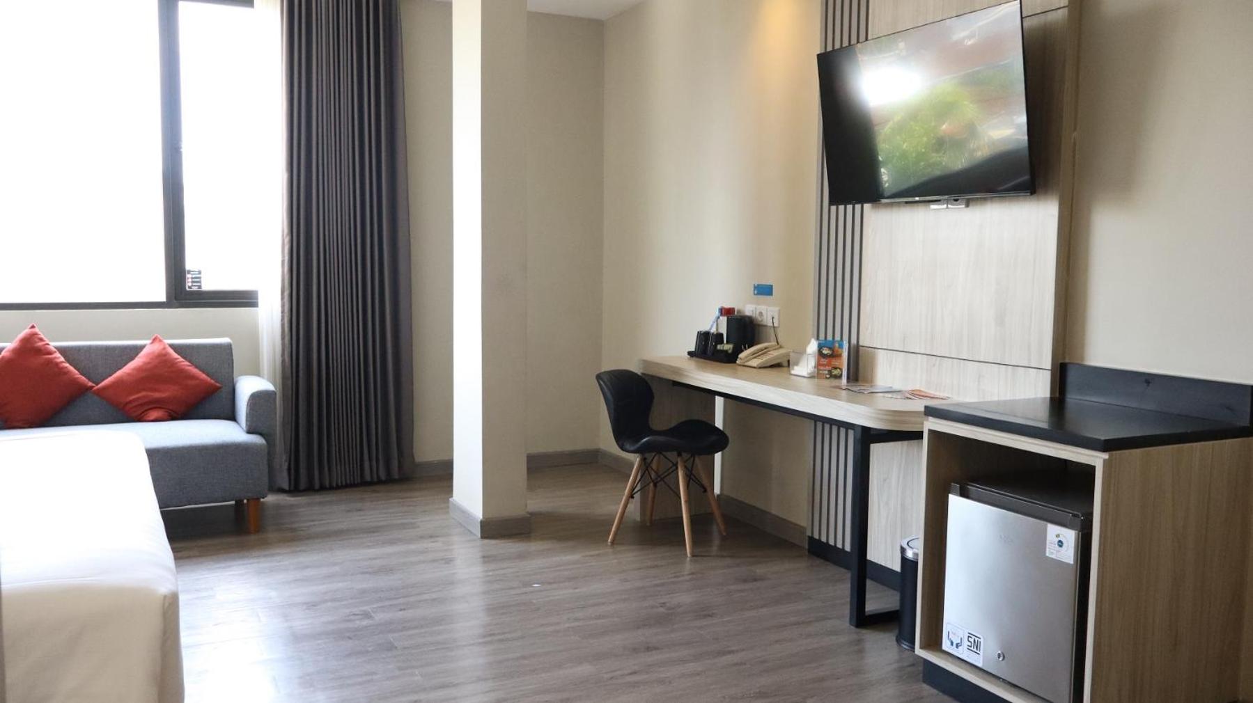 Suite - Photo 6