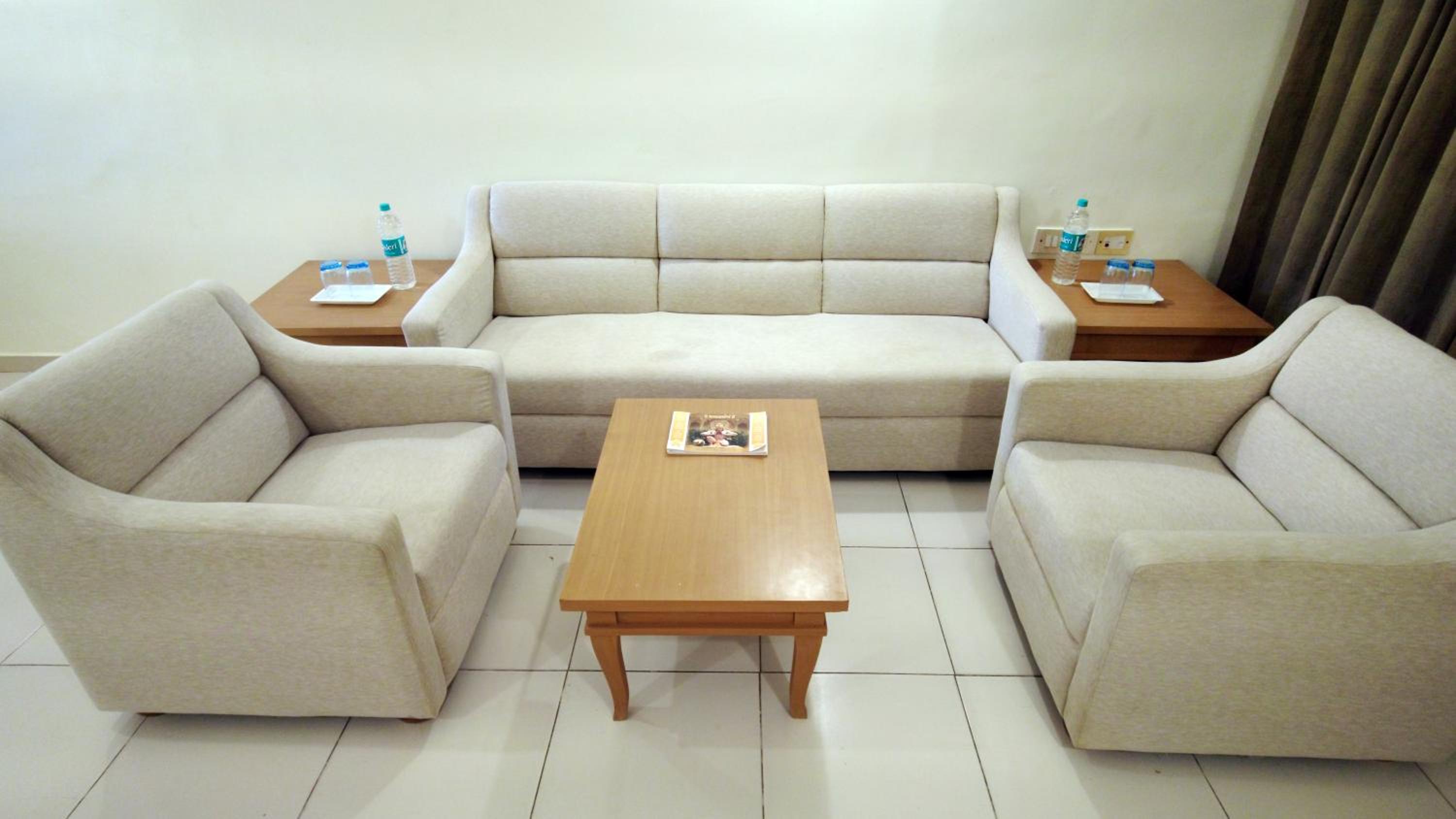 Villa photo 2