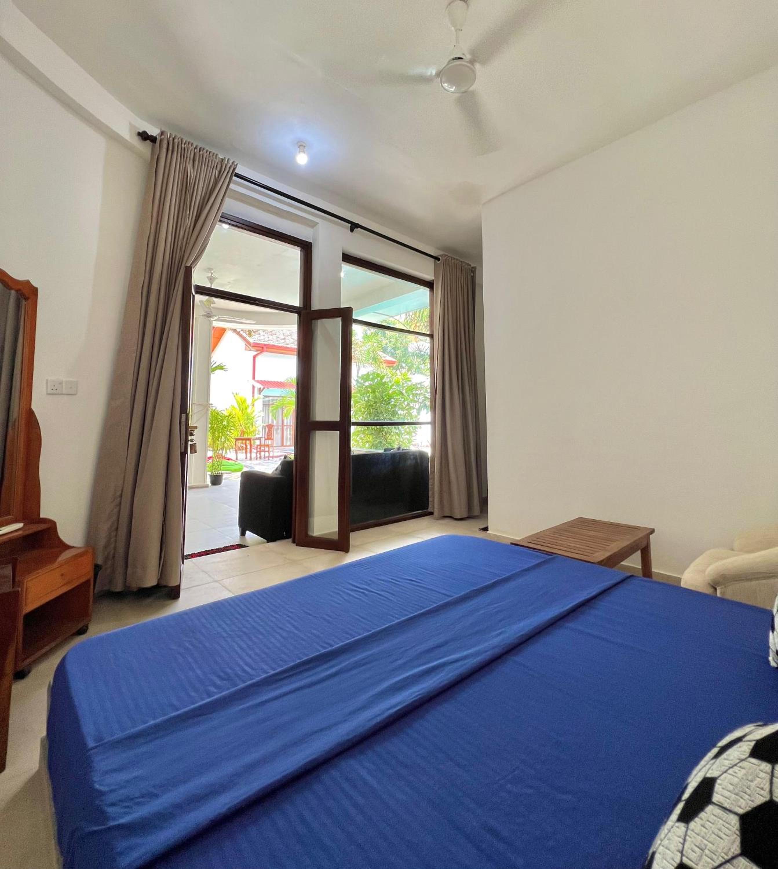 Standard Double Room photo 3