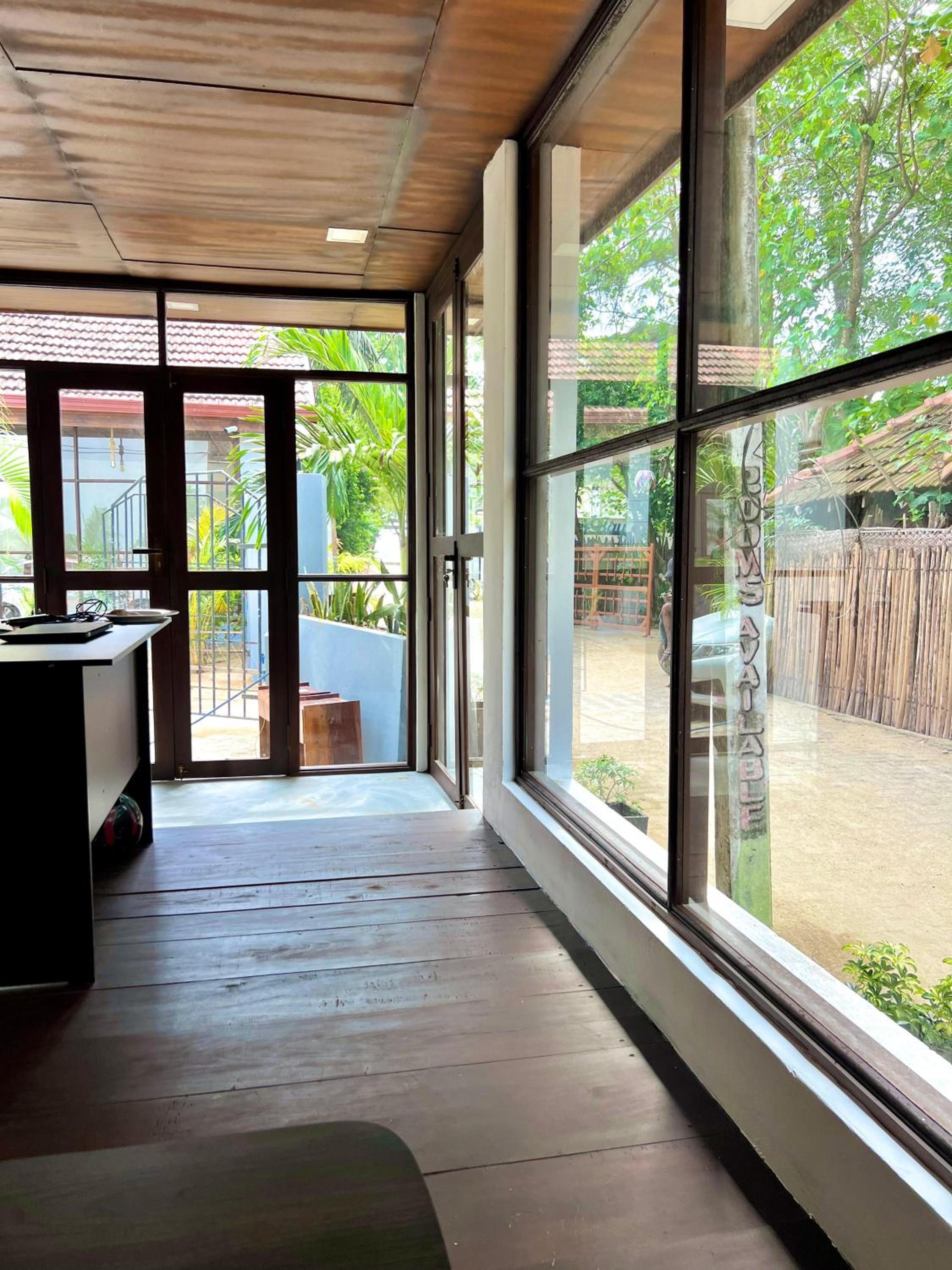 King Suite with Pool View photo 3