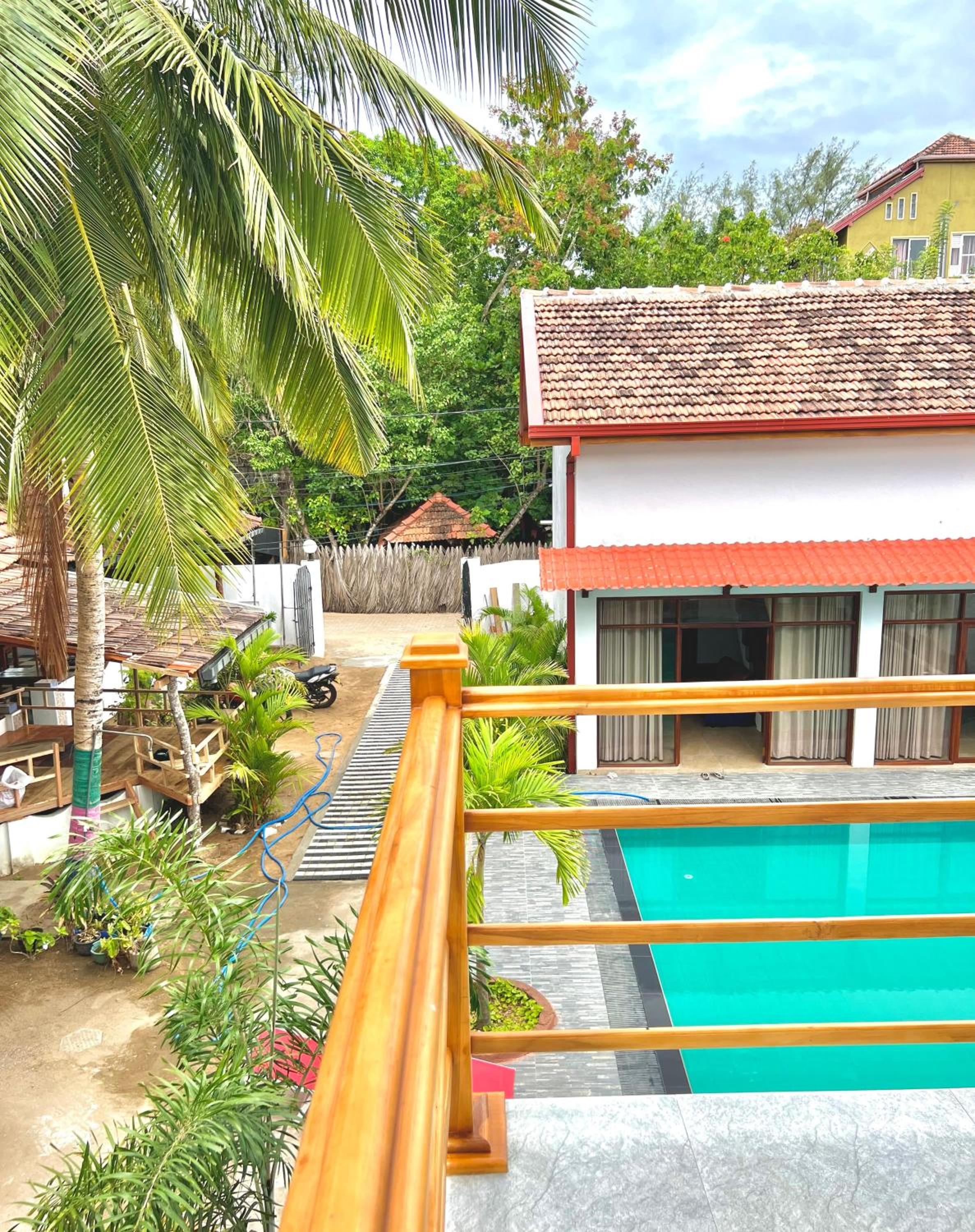Deluxe Double or Twin Room with Pool View photo 2