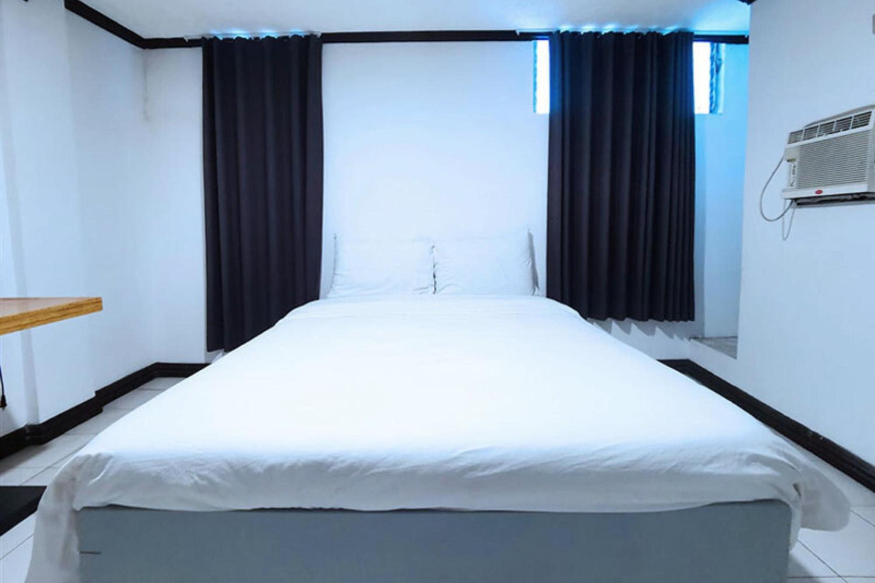 Standard Queen Room - Photo 4