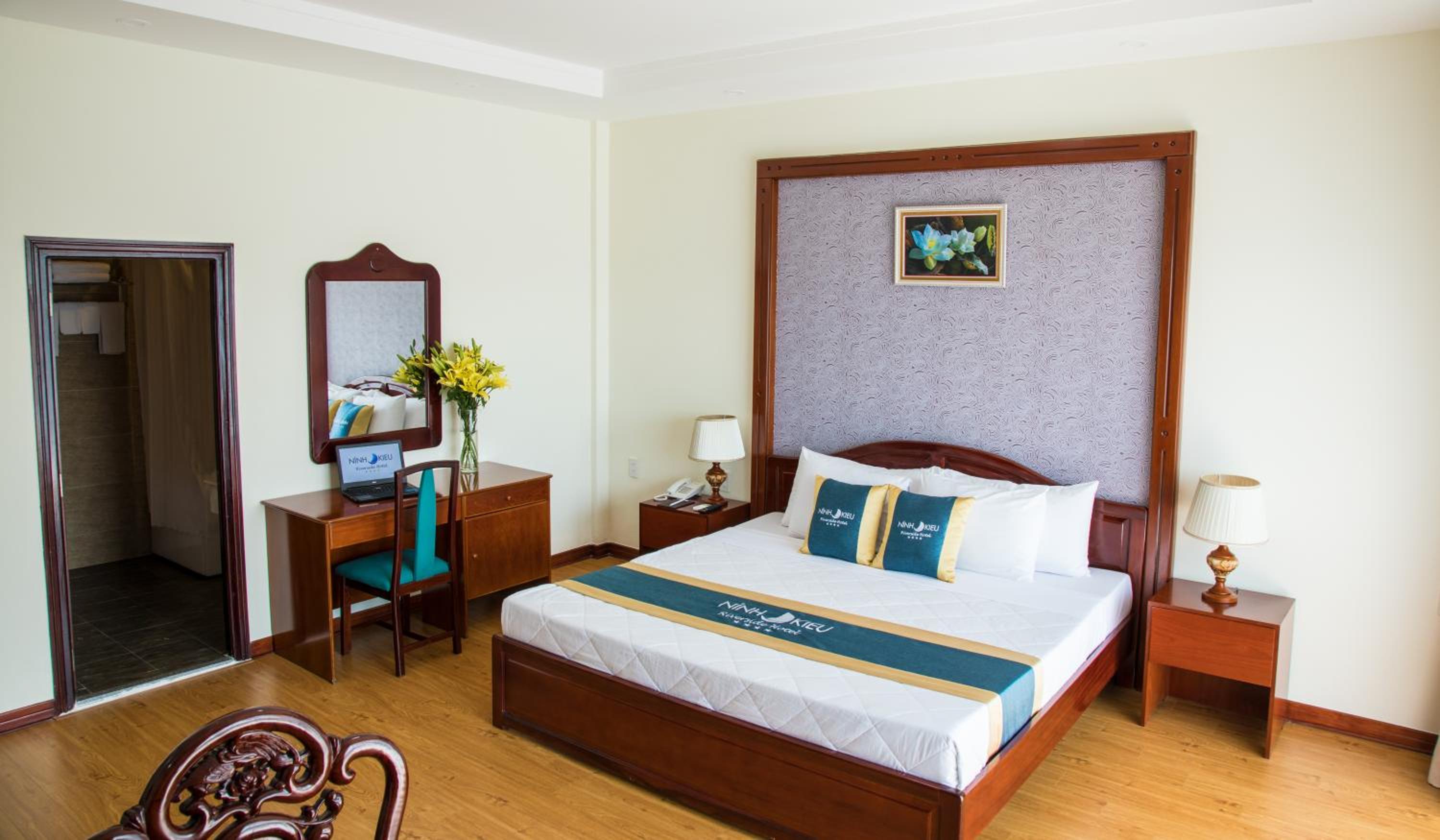Double Room - Photo 13