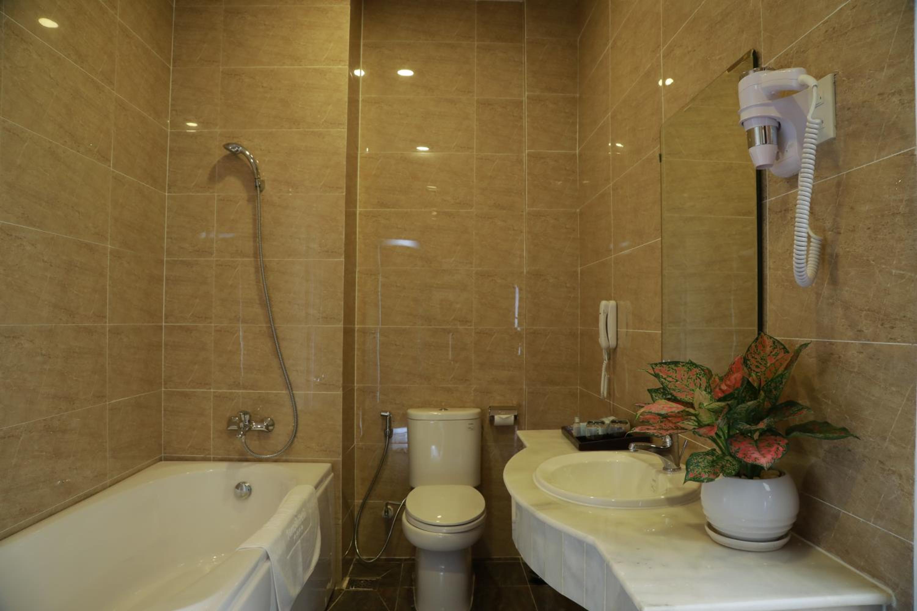 Double Room - Photo 2