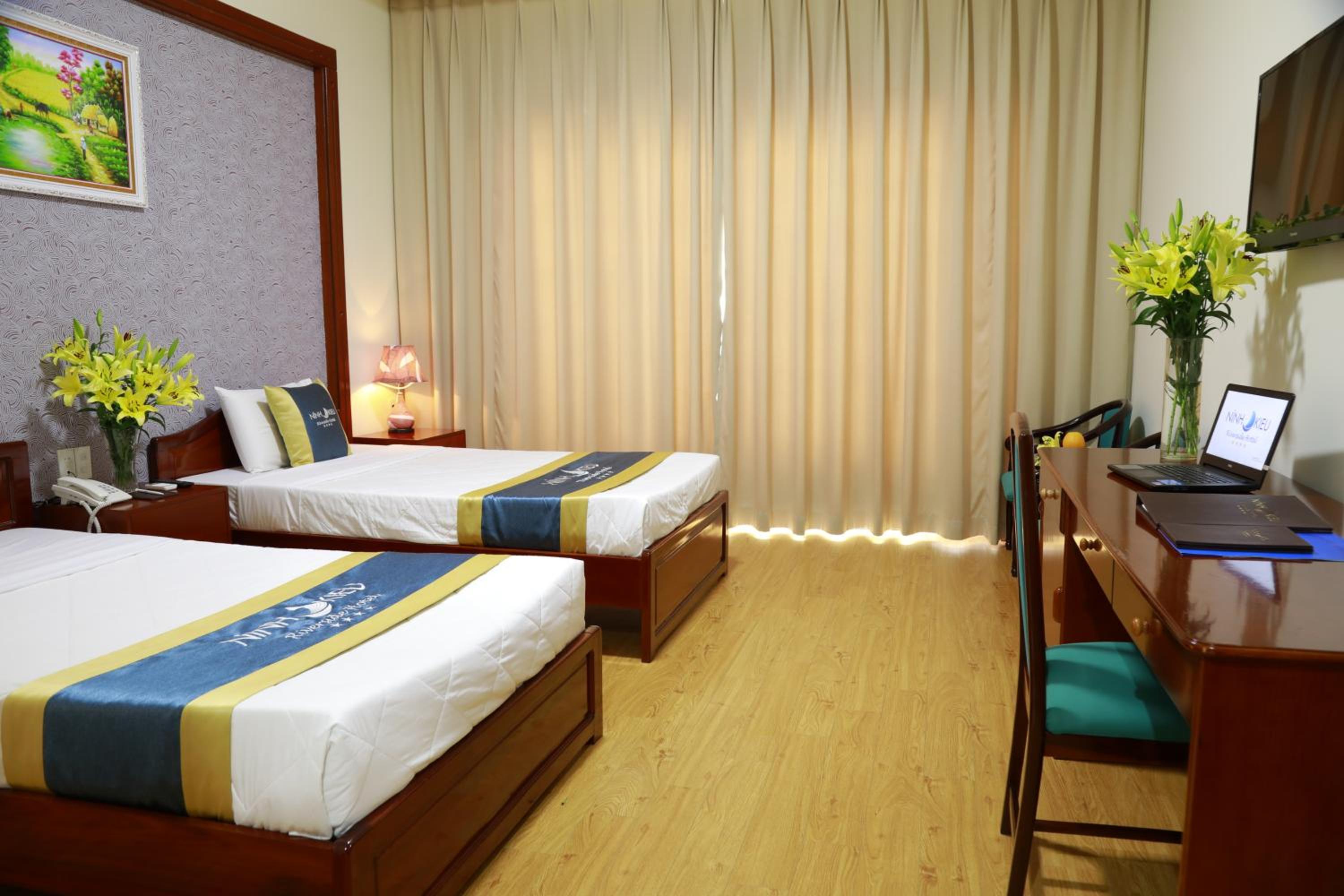 Double Room - Photo 7