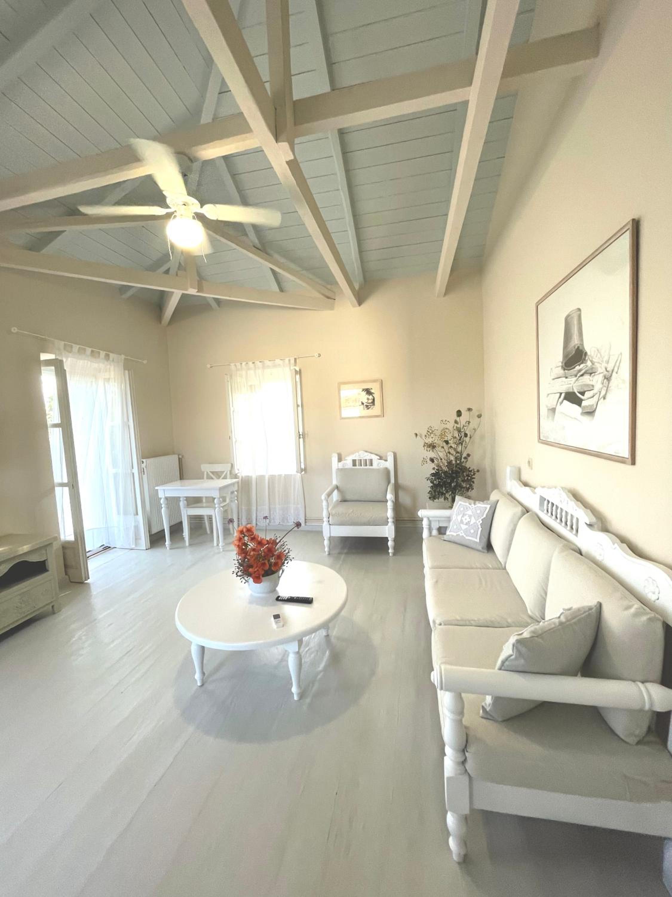 Two-Bedroom House photo 3