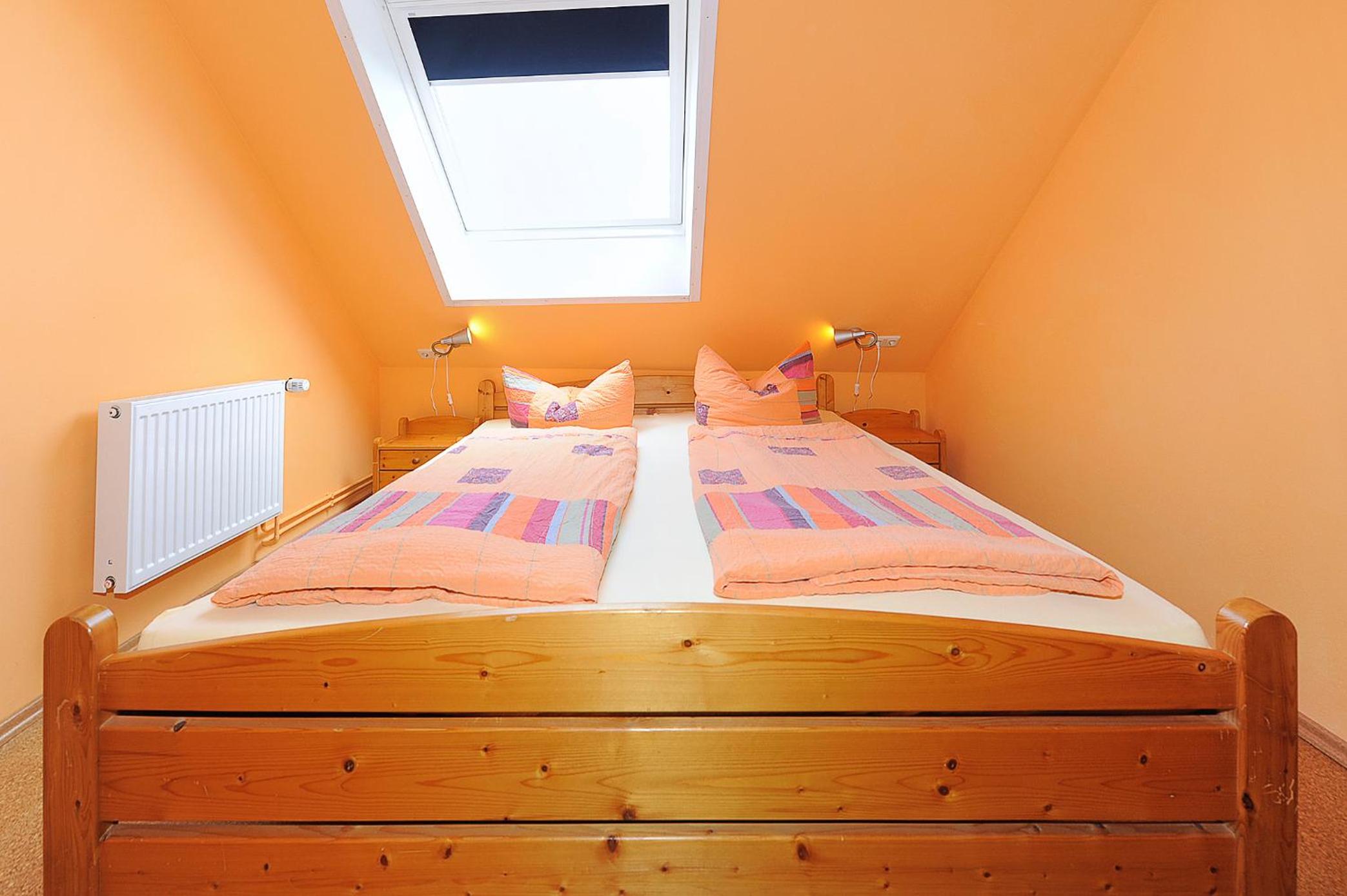 Quadruple Room with Private Bathroom photo 2