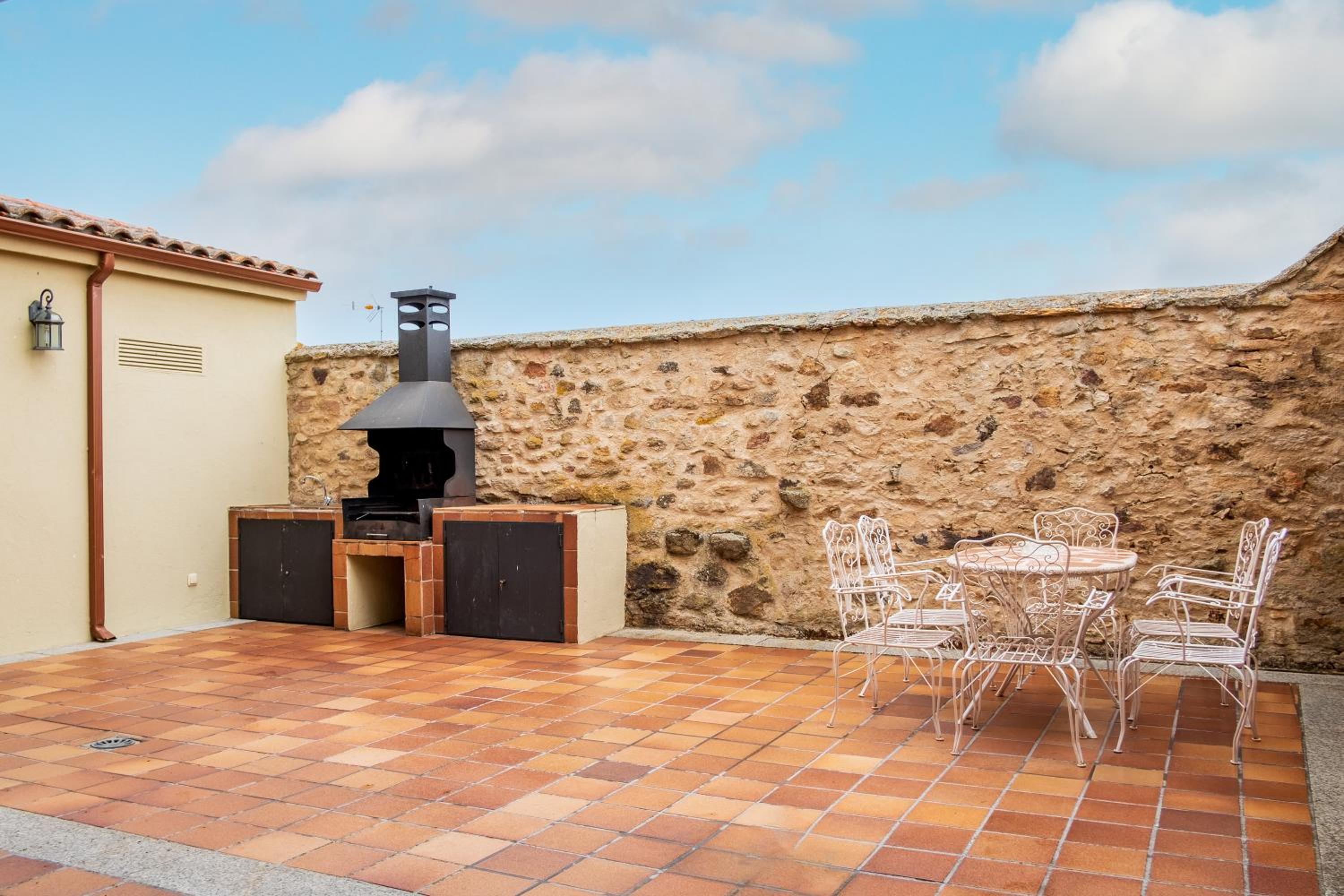 Apartment with Terrace photo 3