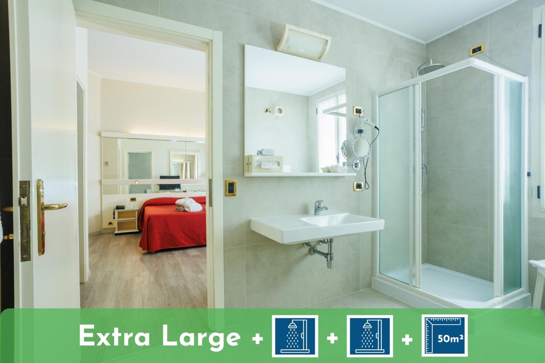 Quadruple Room - Photo 13