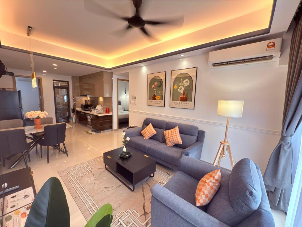 Three-Bedroom Deluxe Apartment