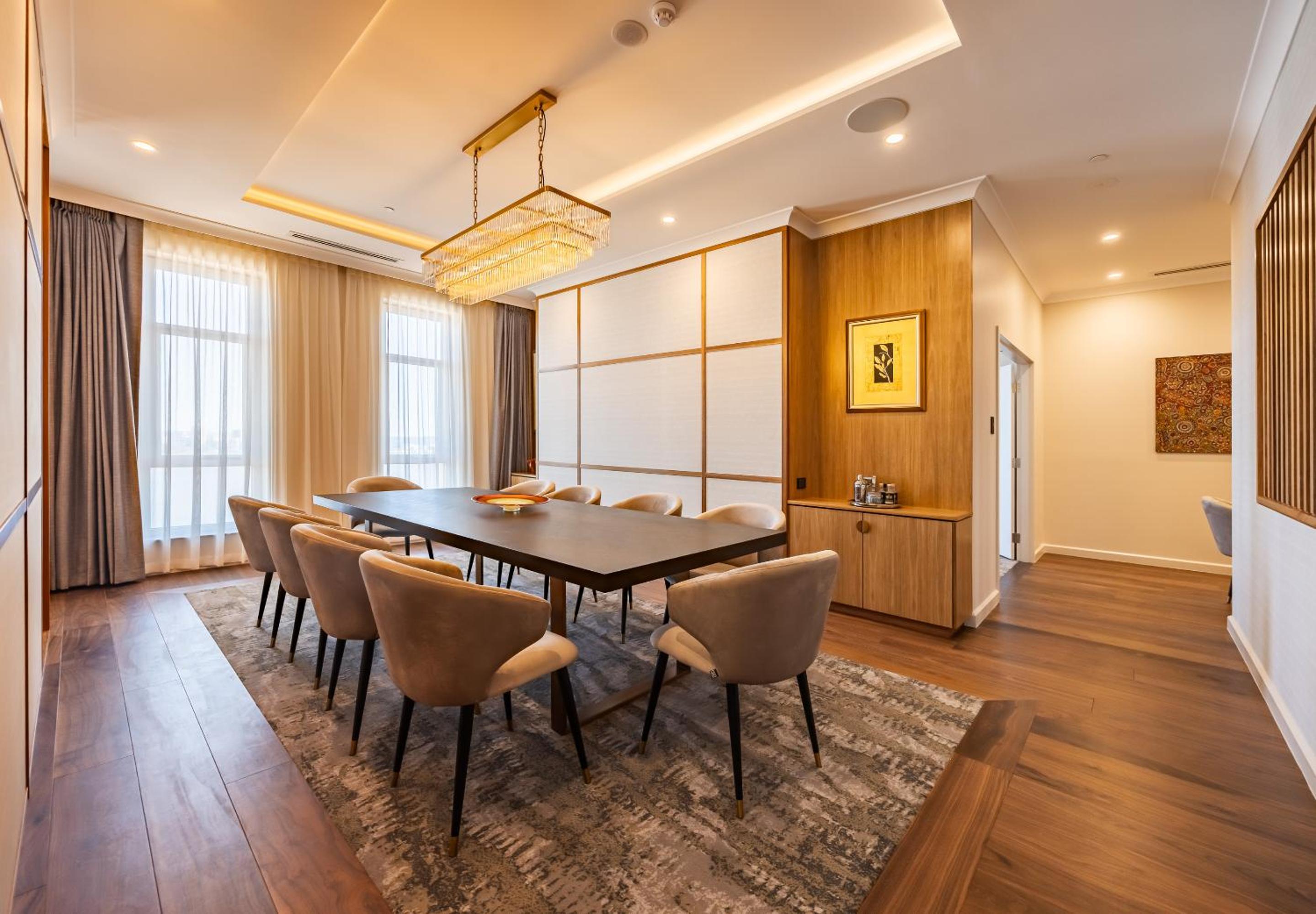 Presidential Suite thumbnail 5
